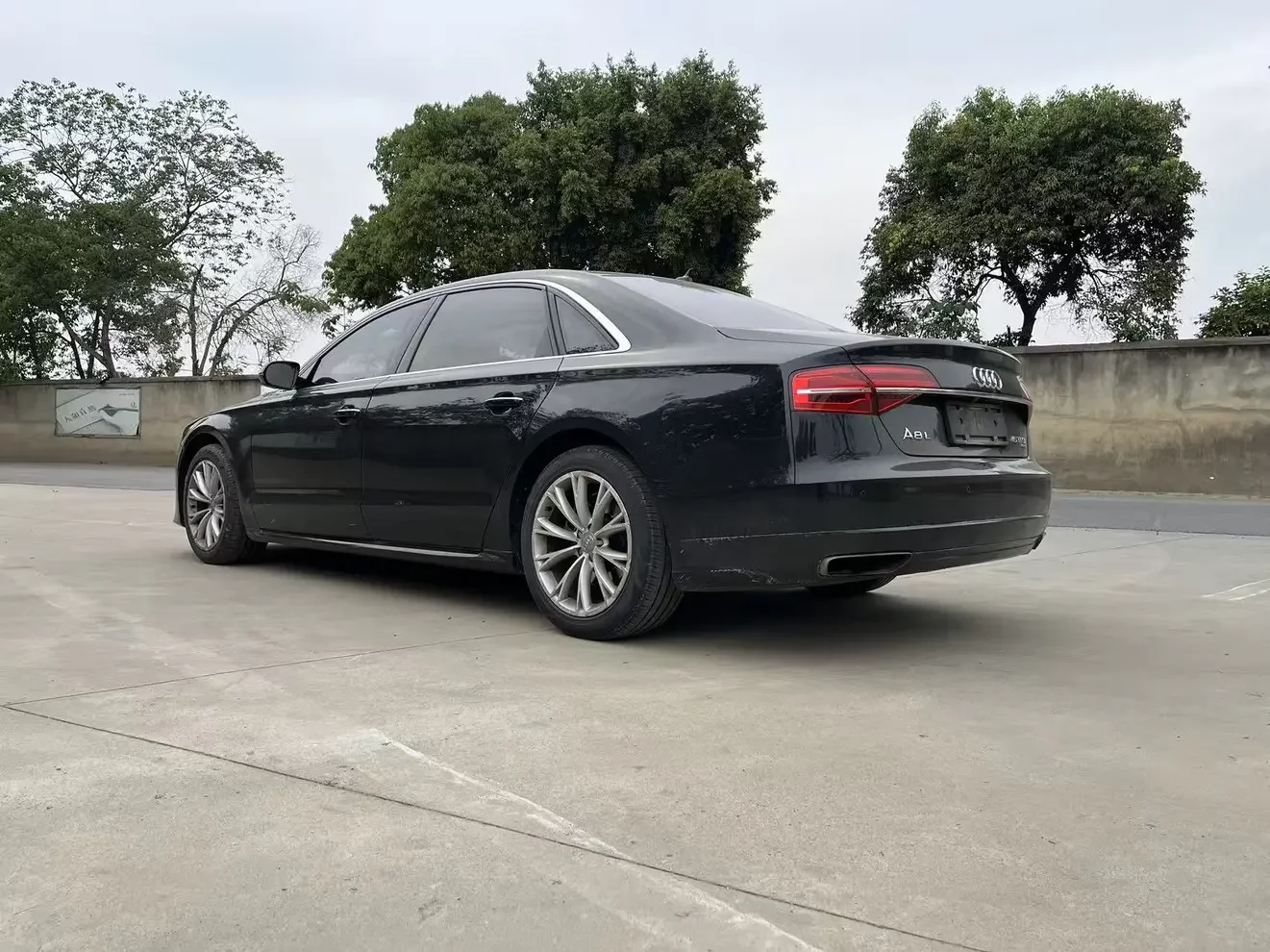 Audi A8