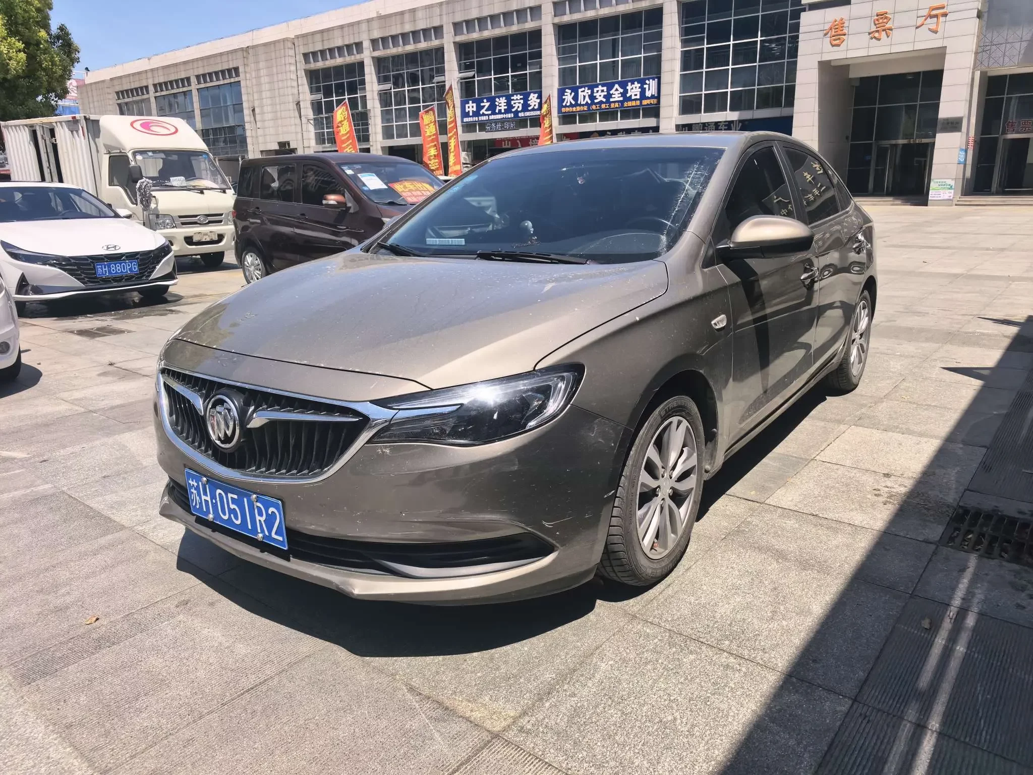Buick Yinglang
