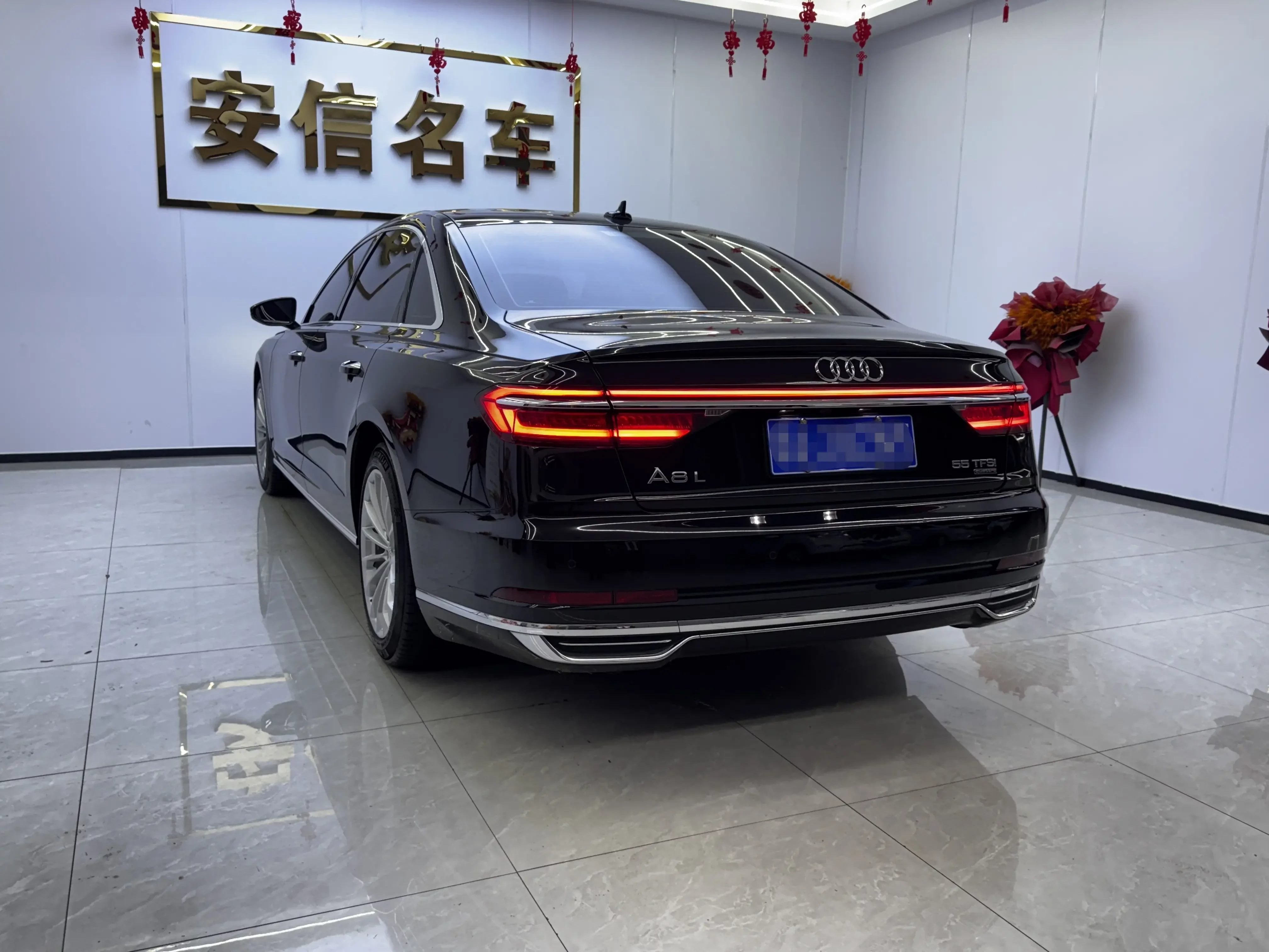 Audi A8
