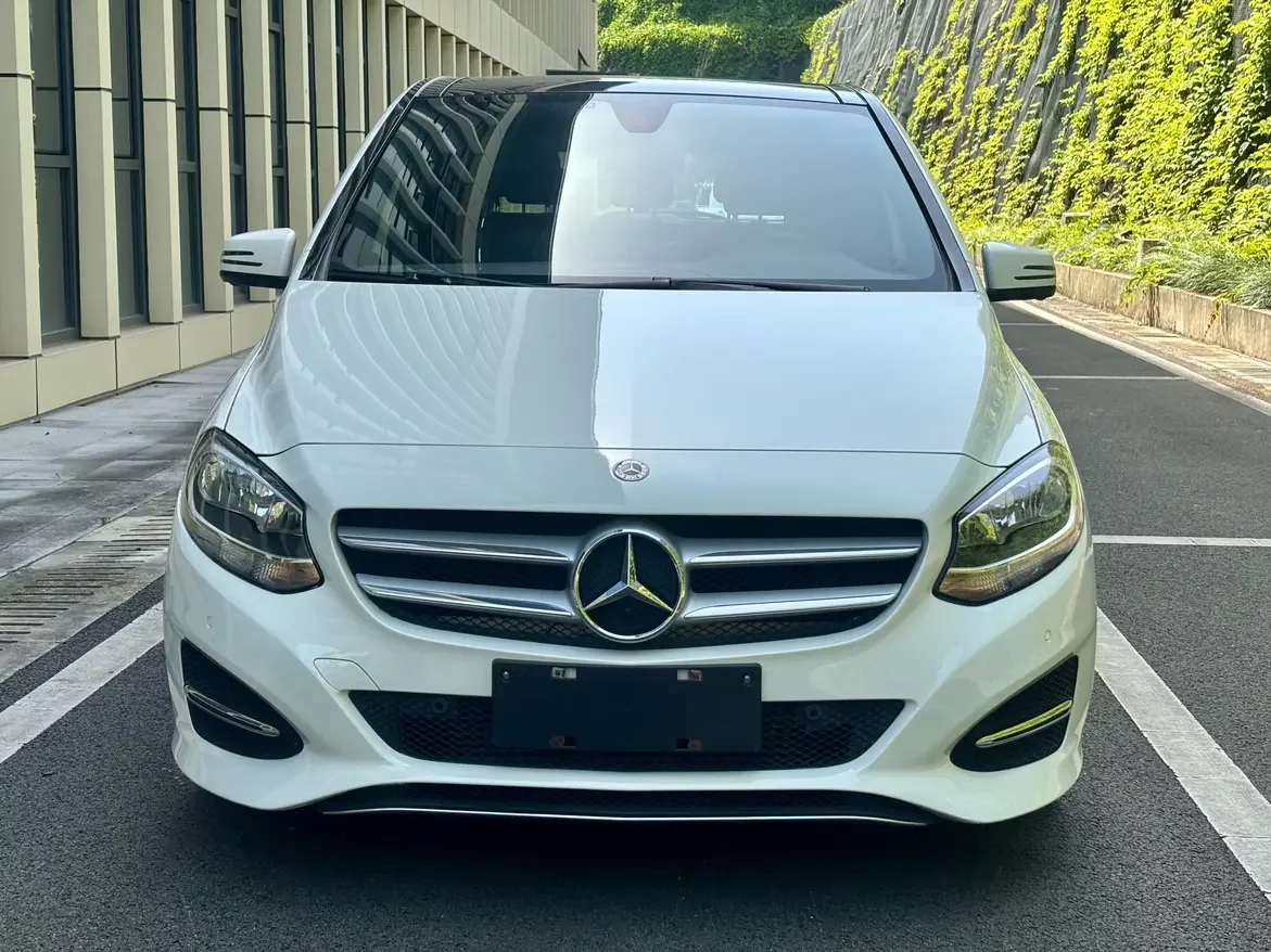 Mercedes-Benz B Class