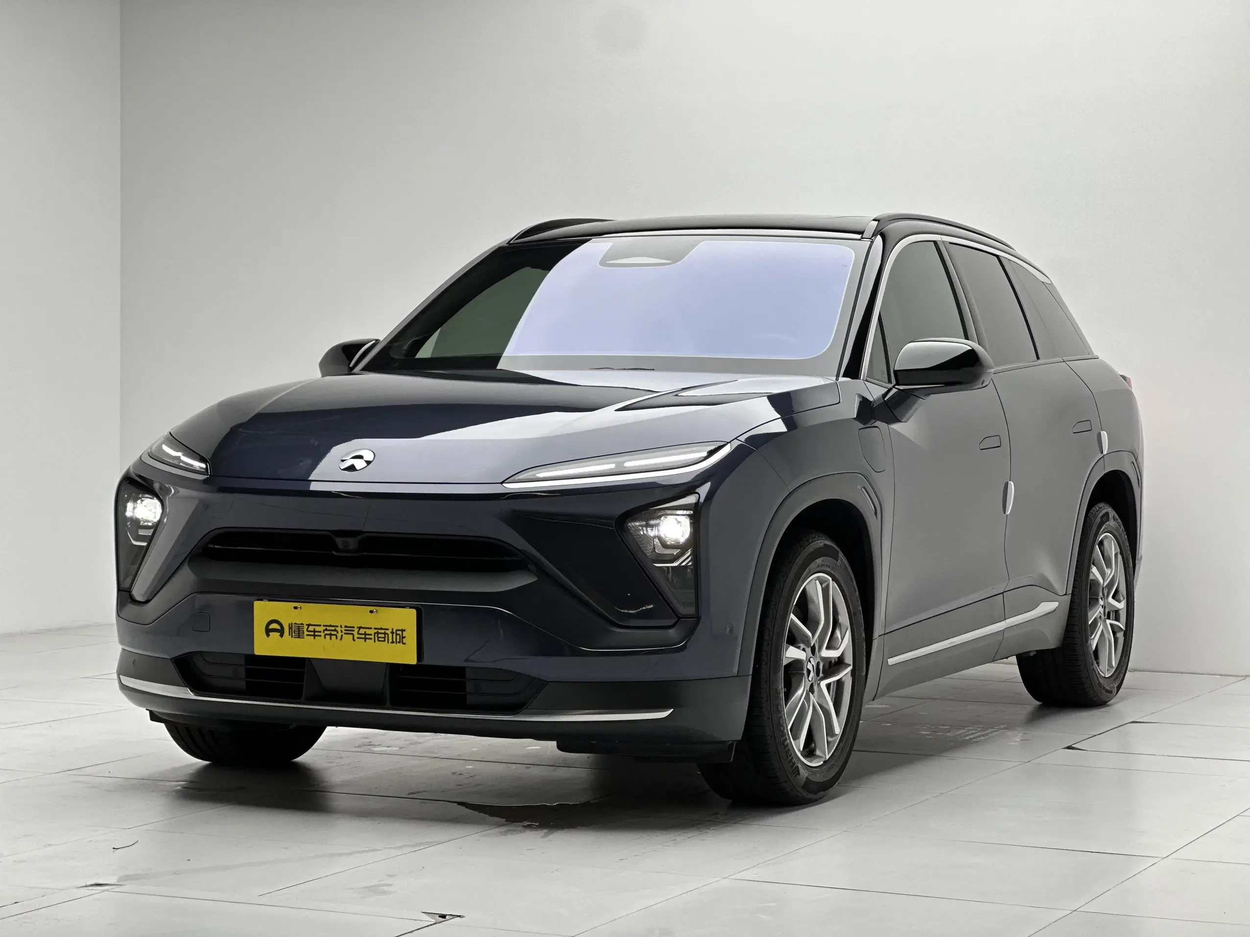 NIO ES6