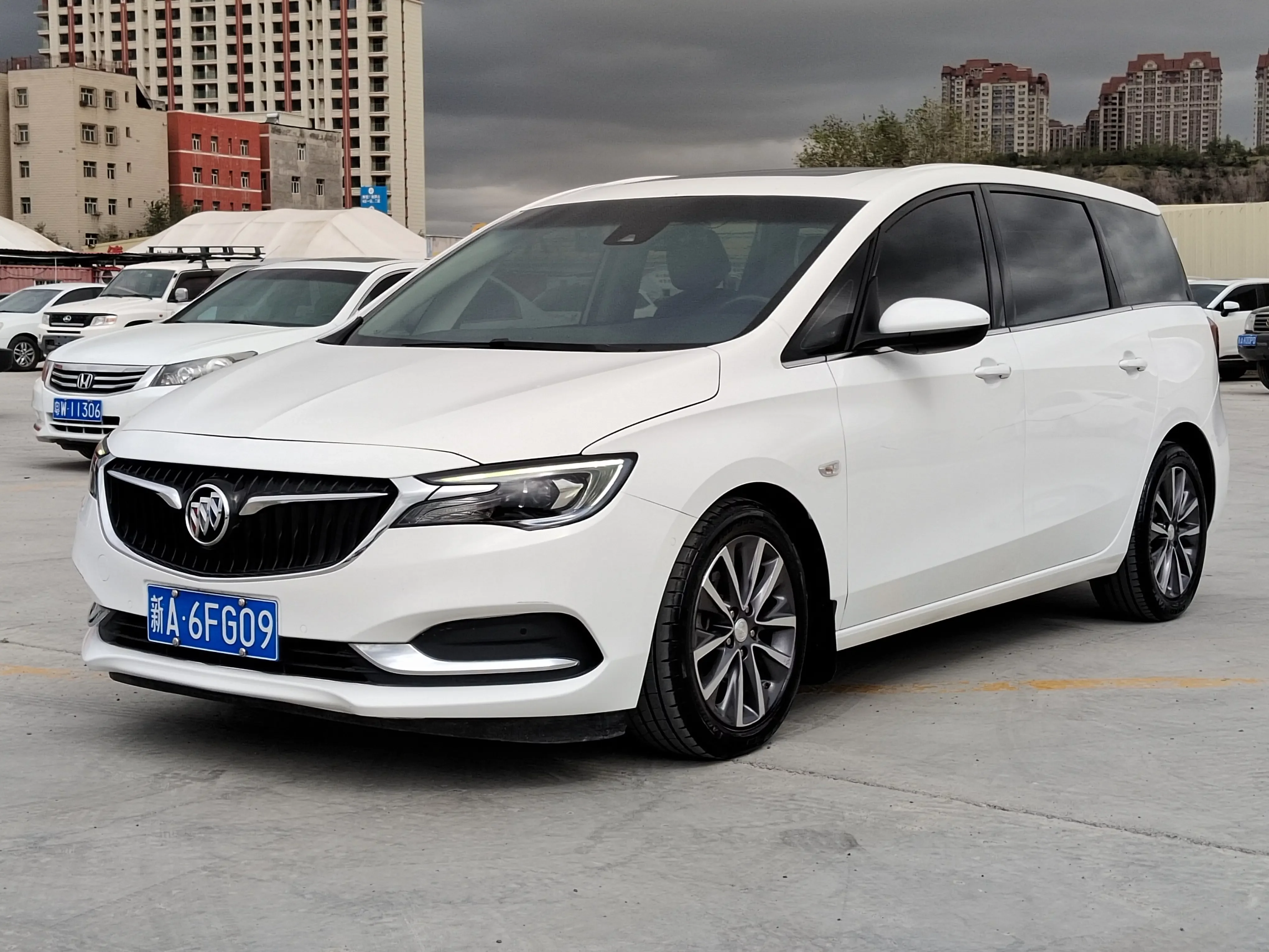 Buick GL6