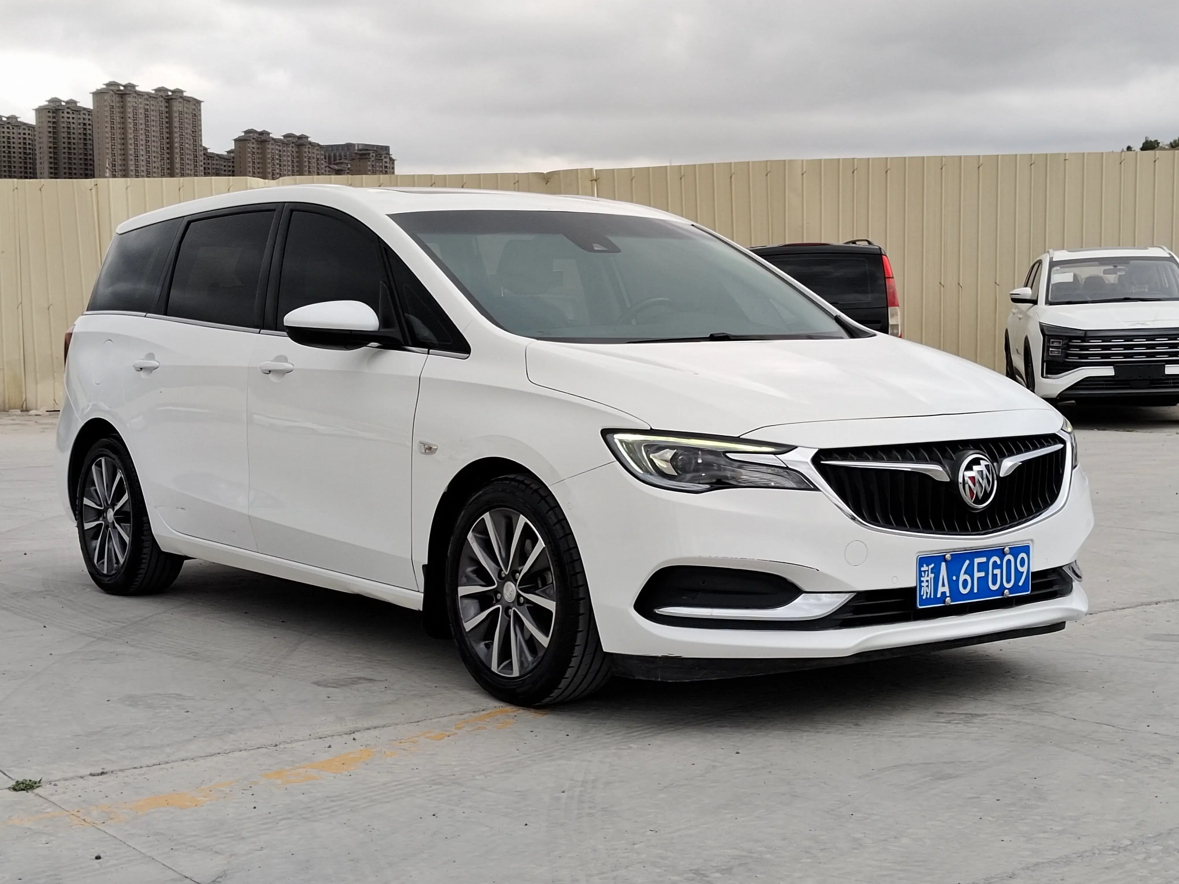 Buick GL6