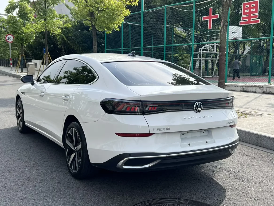 Volkswagen Lamando
