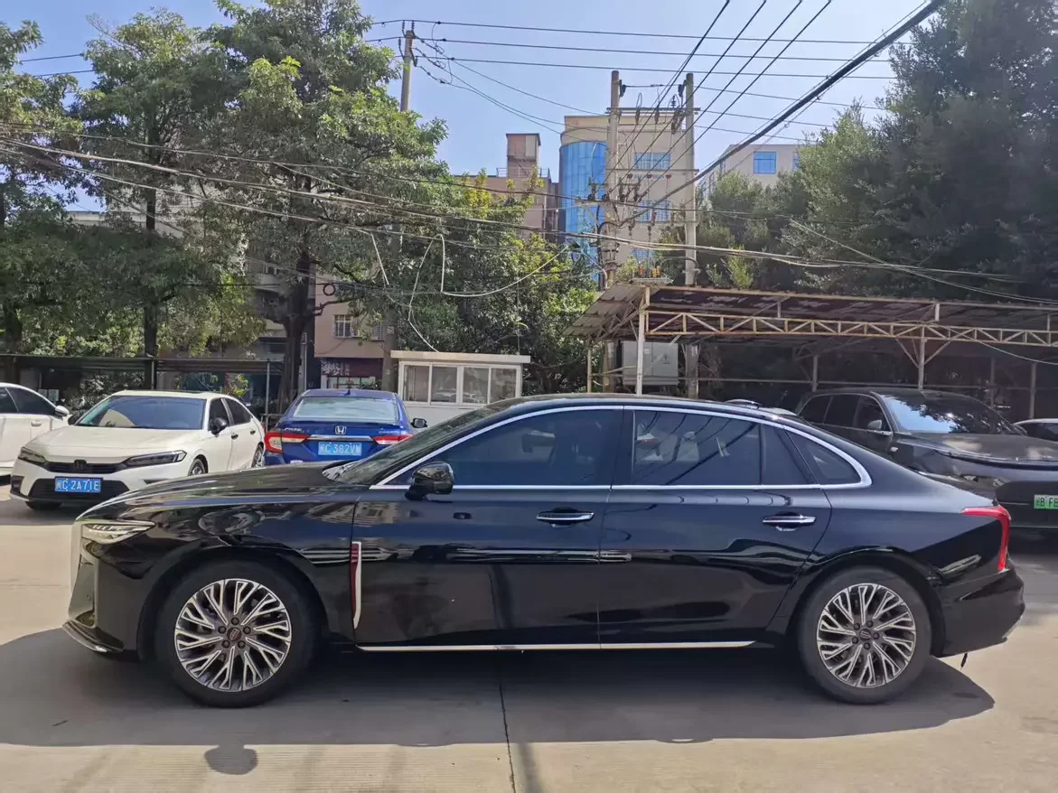 Hongqi H5