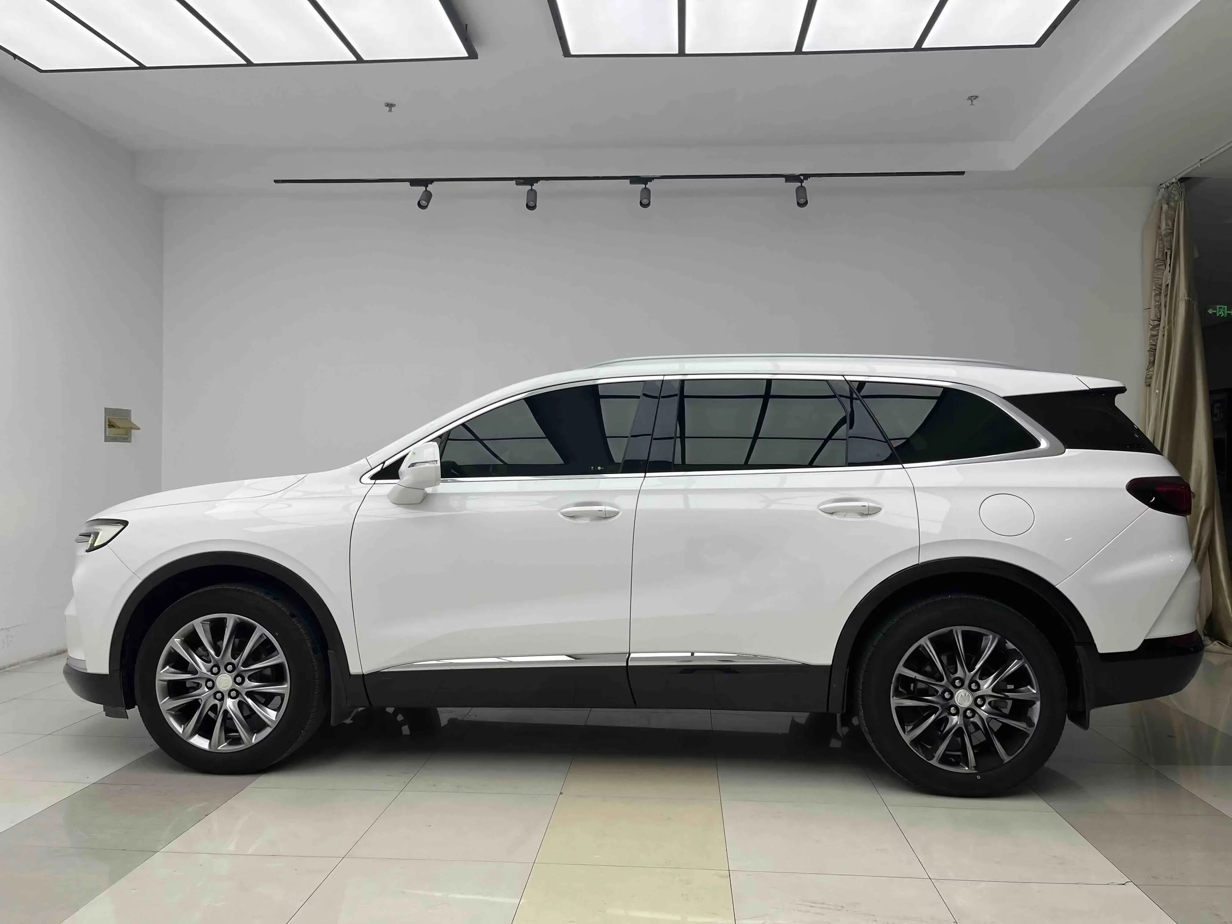 Buick Angke Banner
