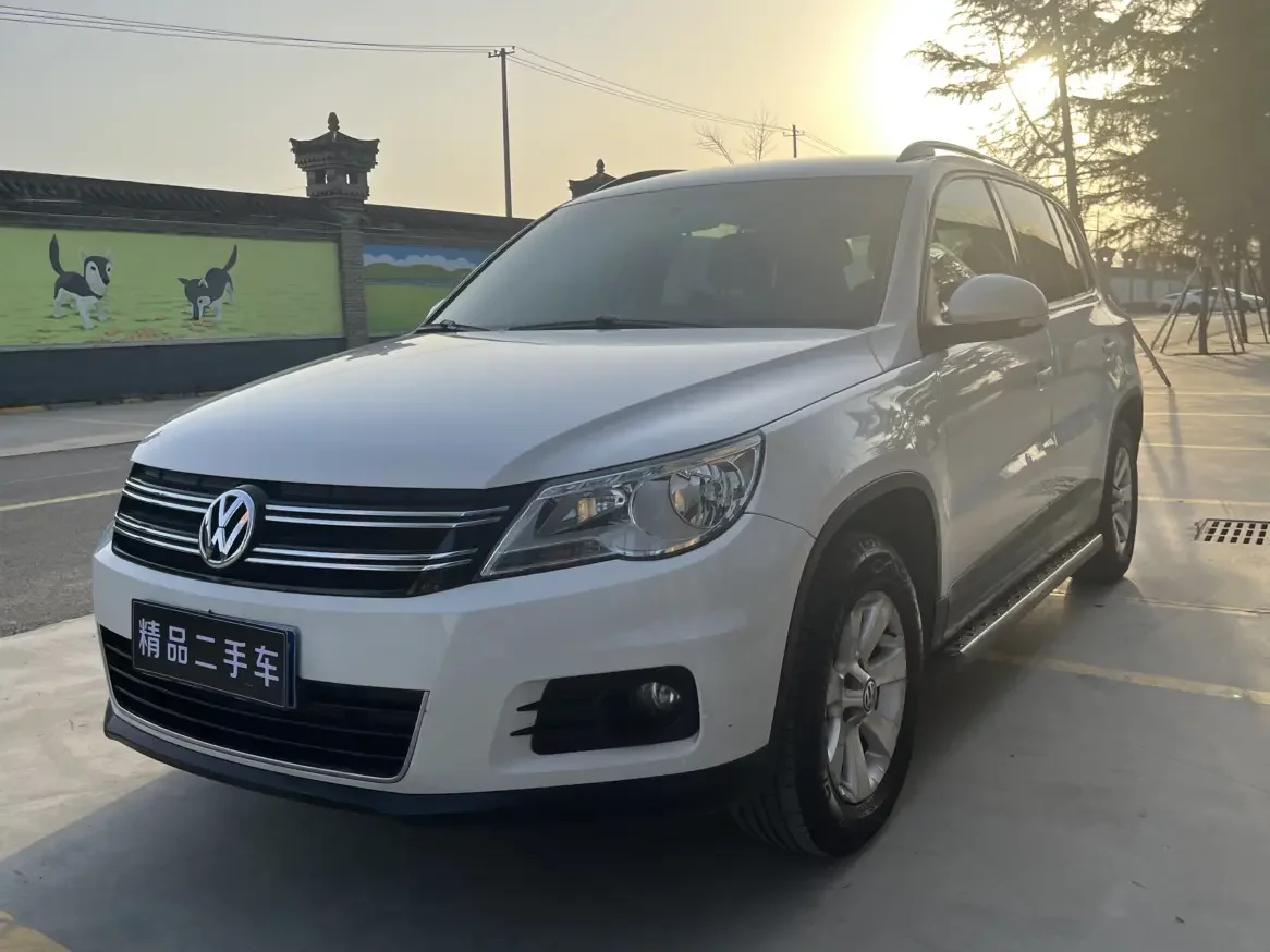 Volkswagen Tiguan (Tharu)