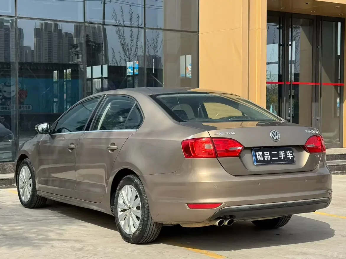 Volkswagen Sagitar