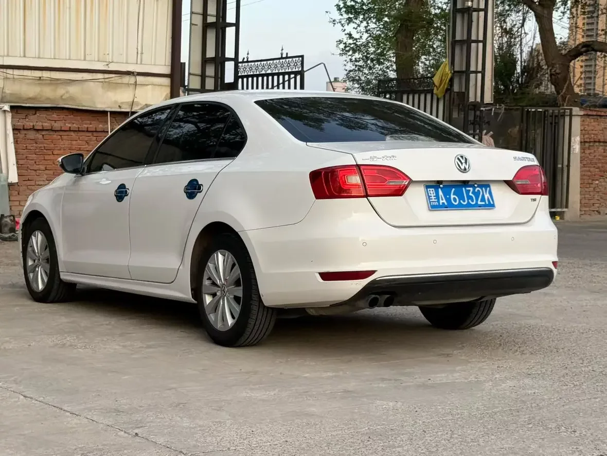 Volkswagen Sagitar
