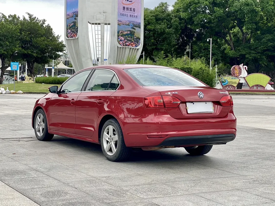 Volkswagen Sagitar