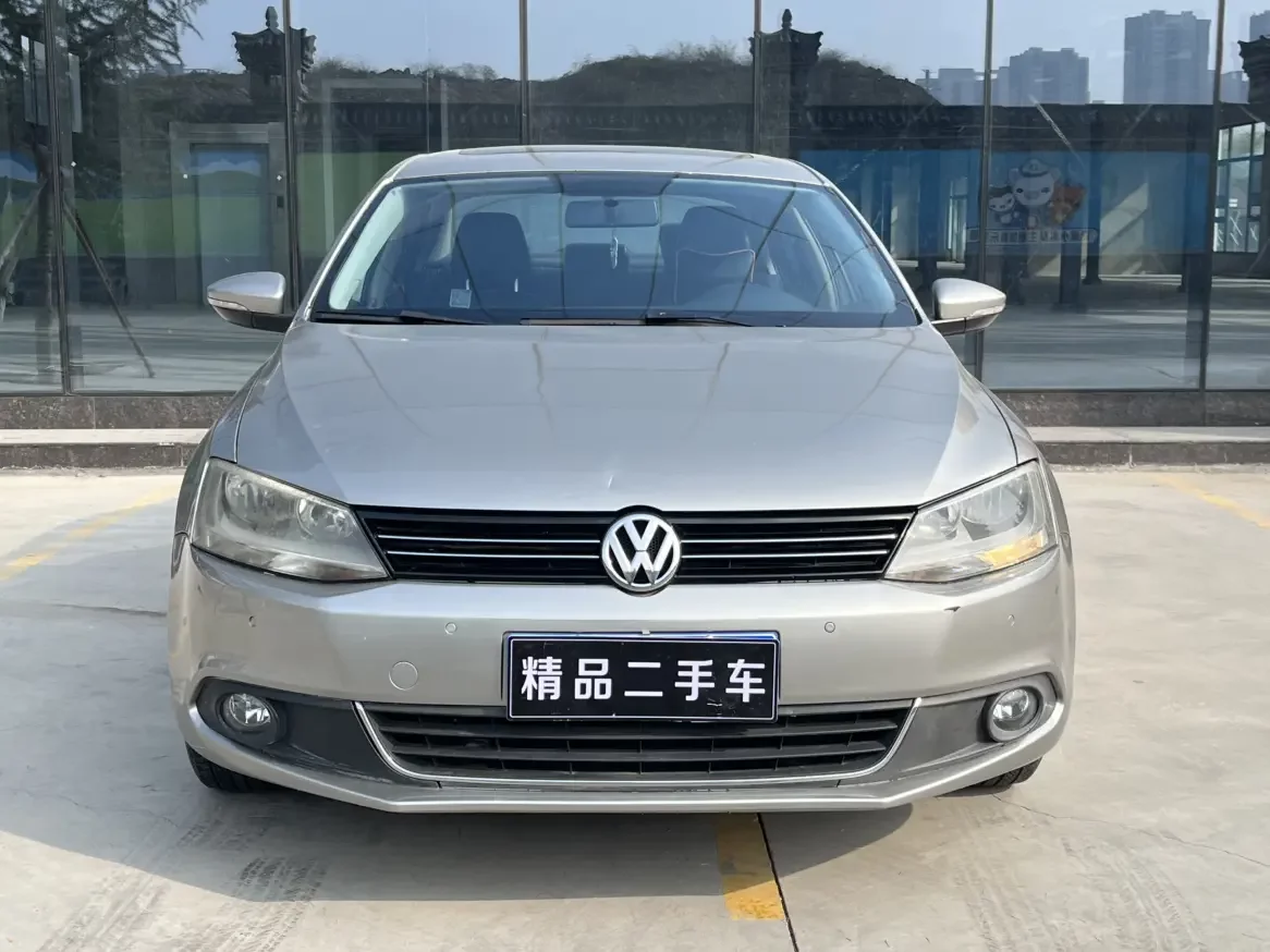 Volkswagen Sagitar