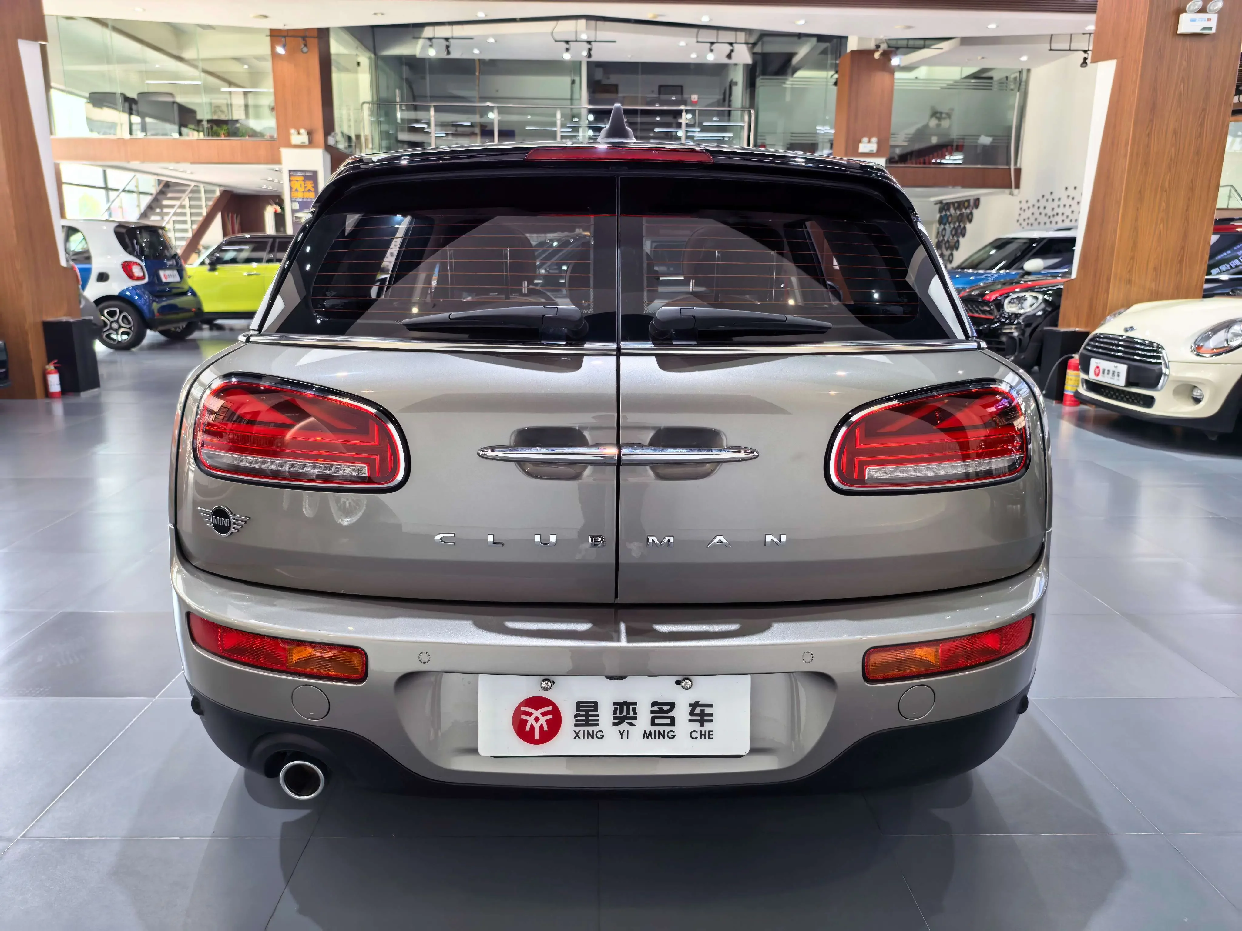 MINI CLUBMAN