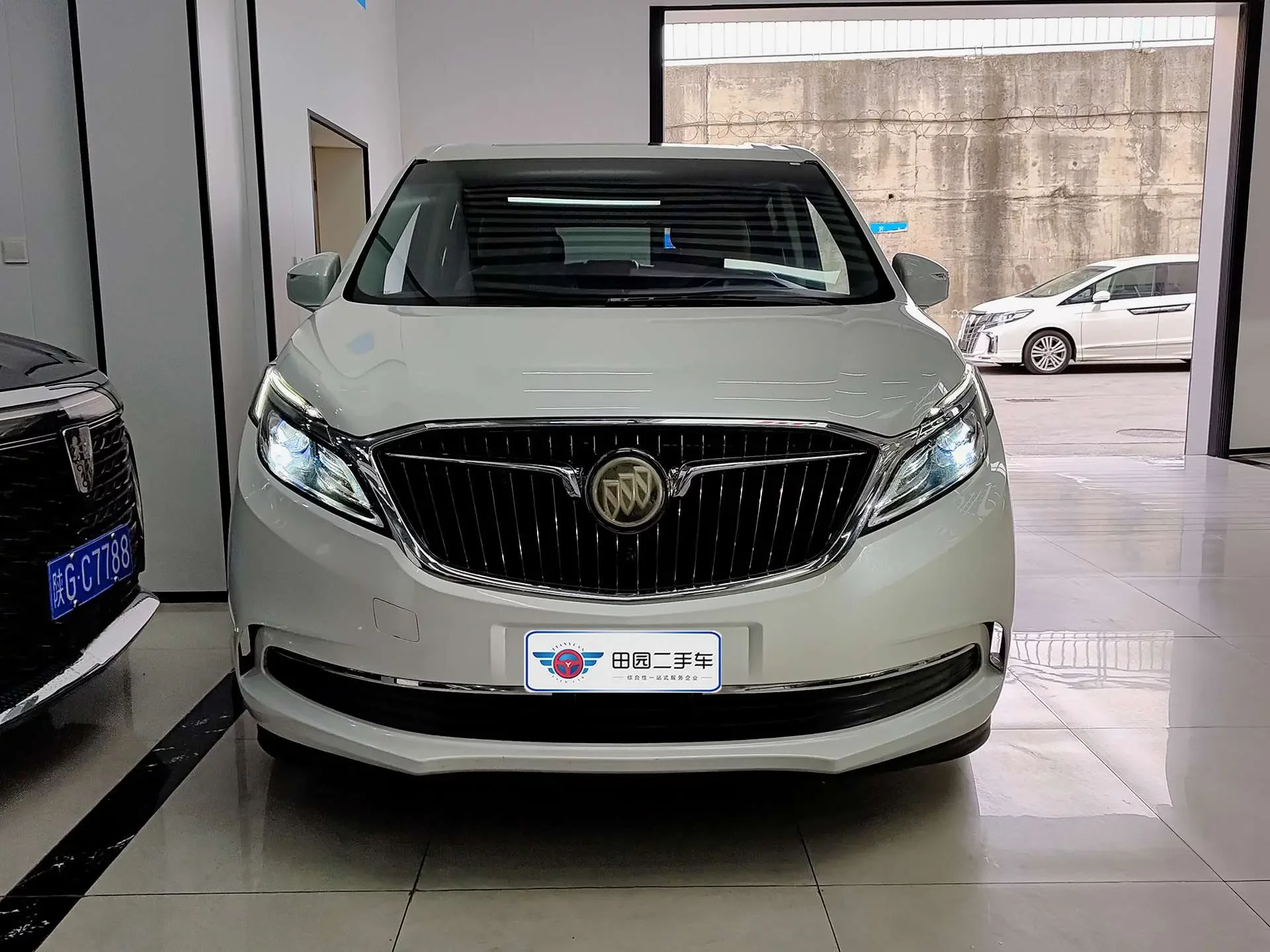 Buick GL8