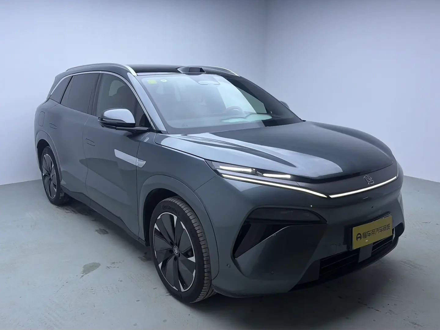 BYD Tang L EV