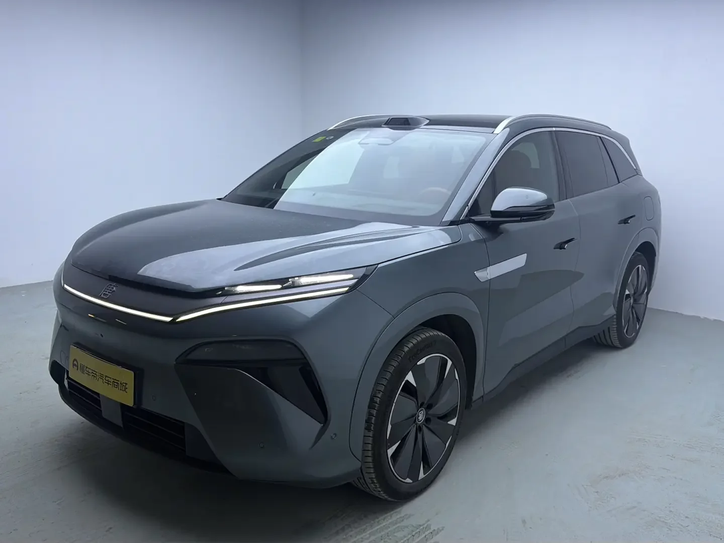 BYD Tang L EV