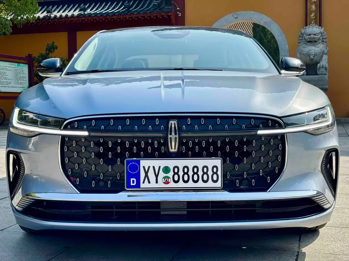Lincoln Z