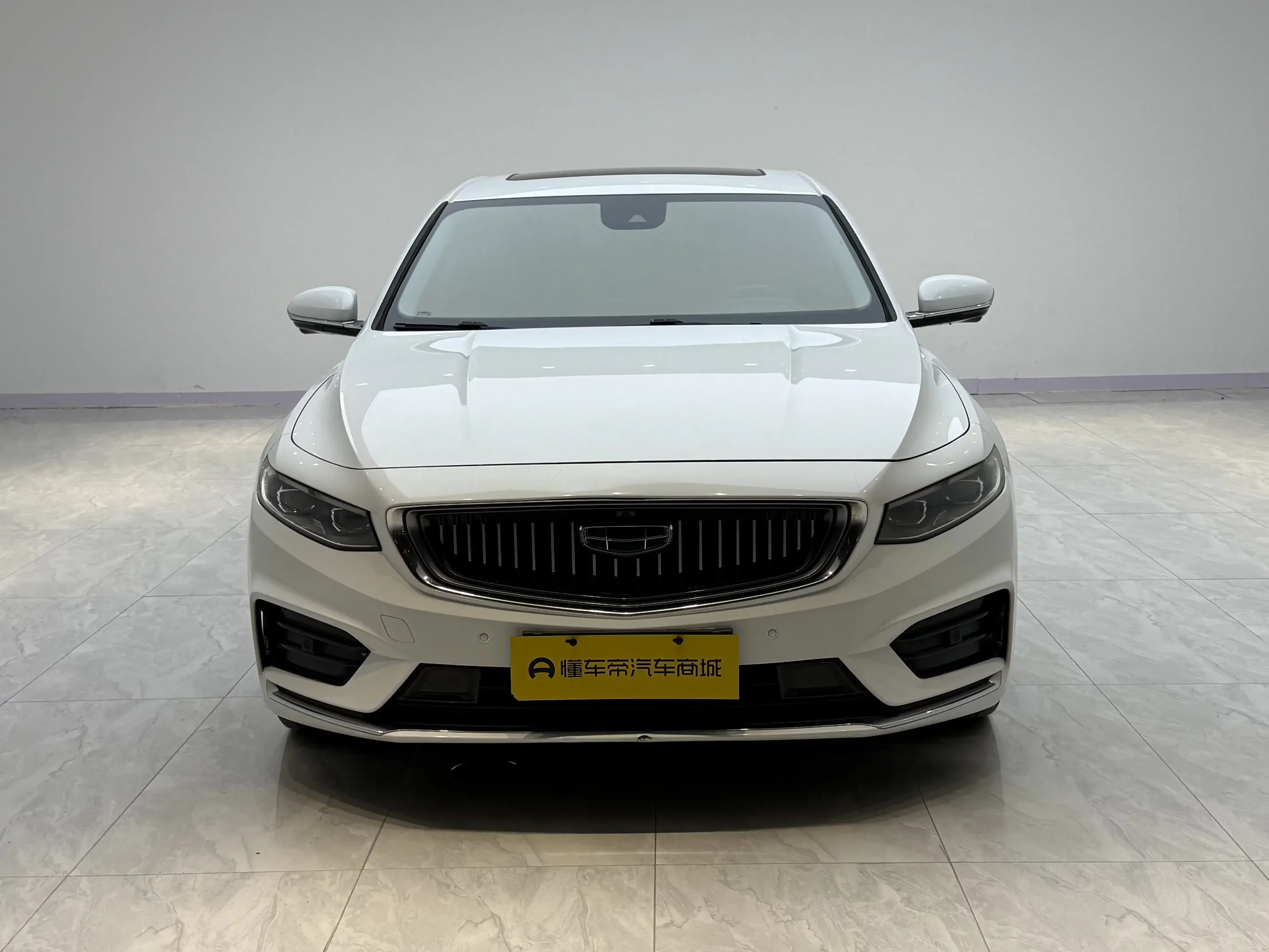 Geely Preface (Xing Rui)  из Китая