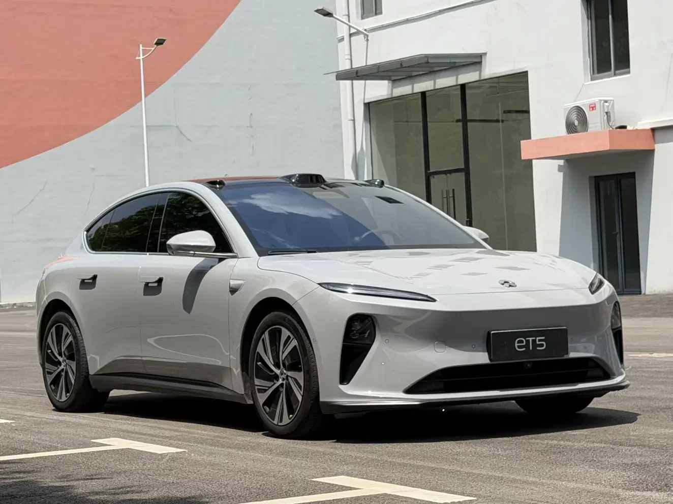 NIO ET5