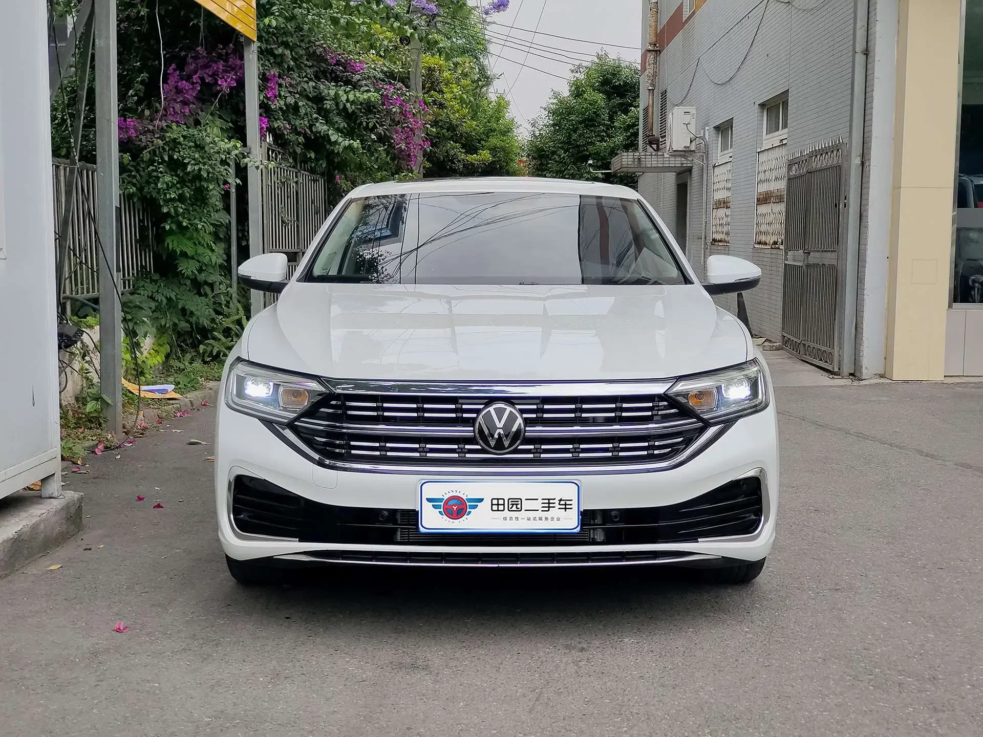 Volkswagen Sagitar