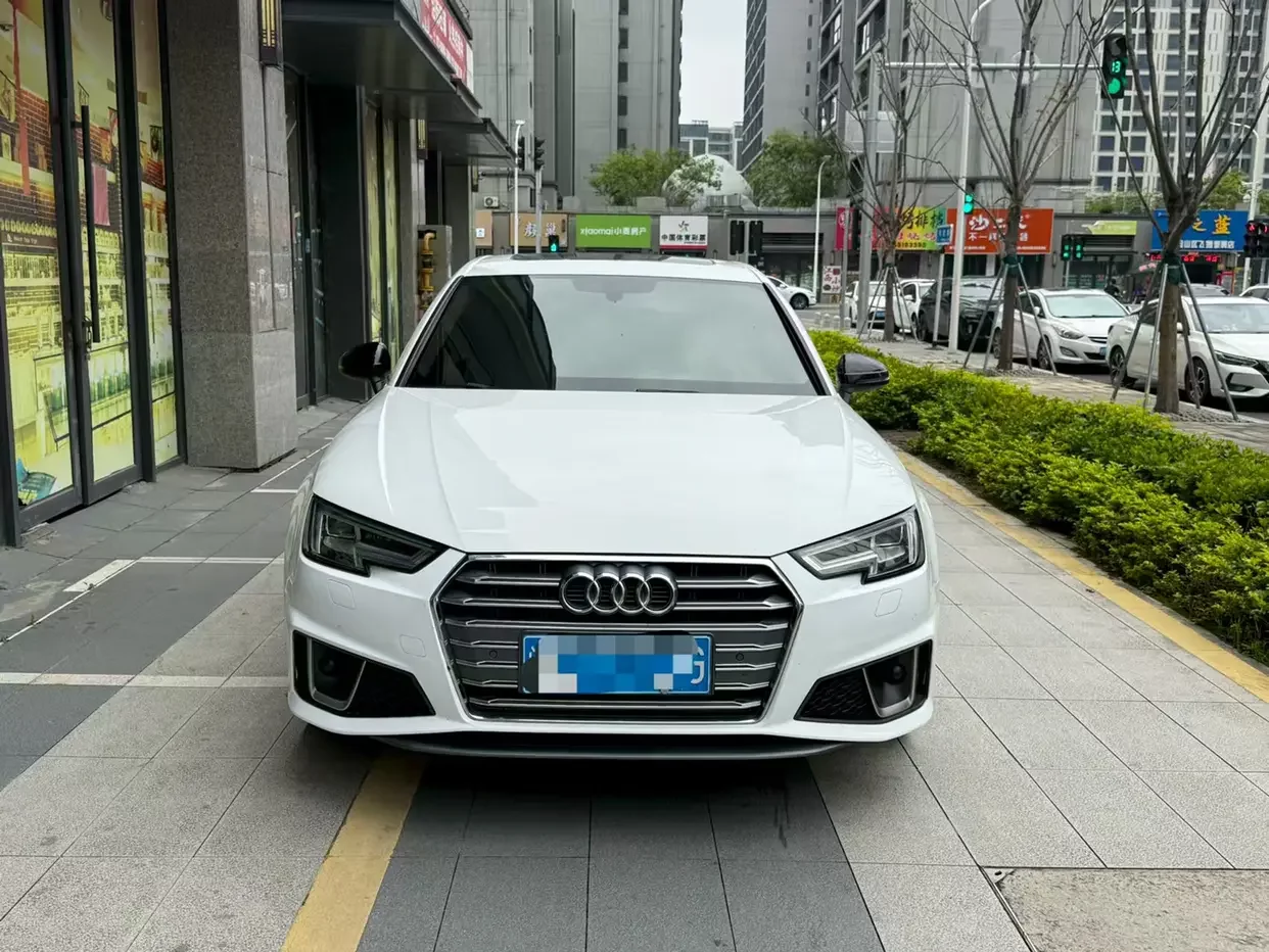 Audi A4L