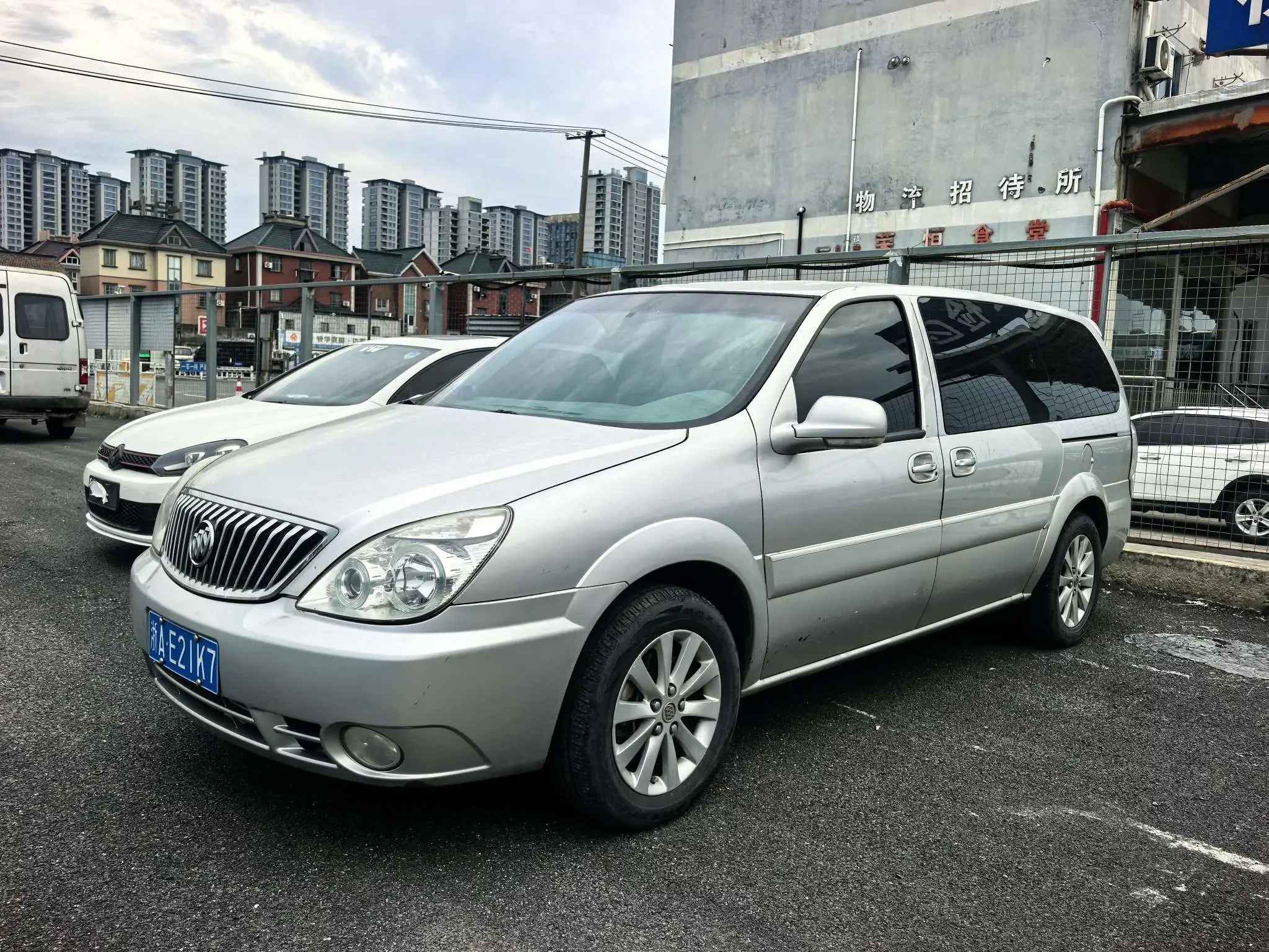 Buick GL8