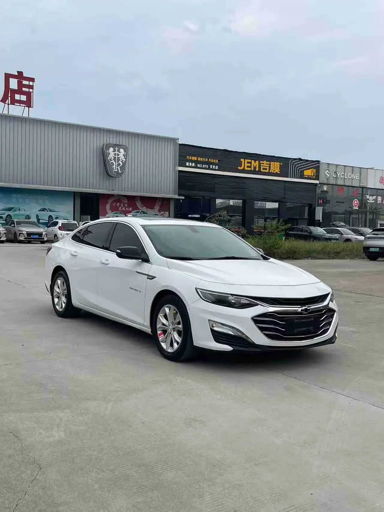 Chevrolet Malibu XL