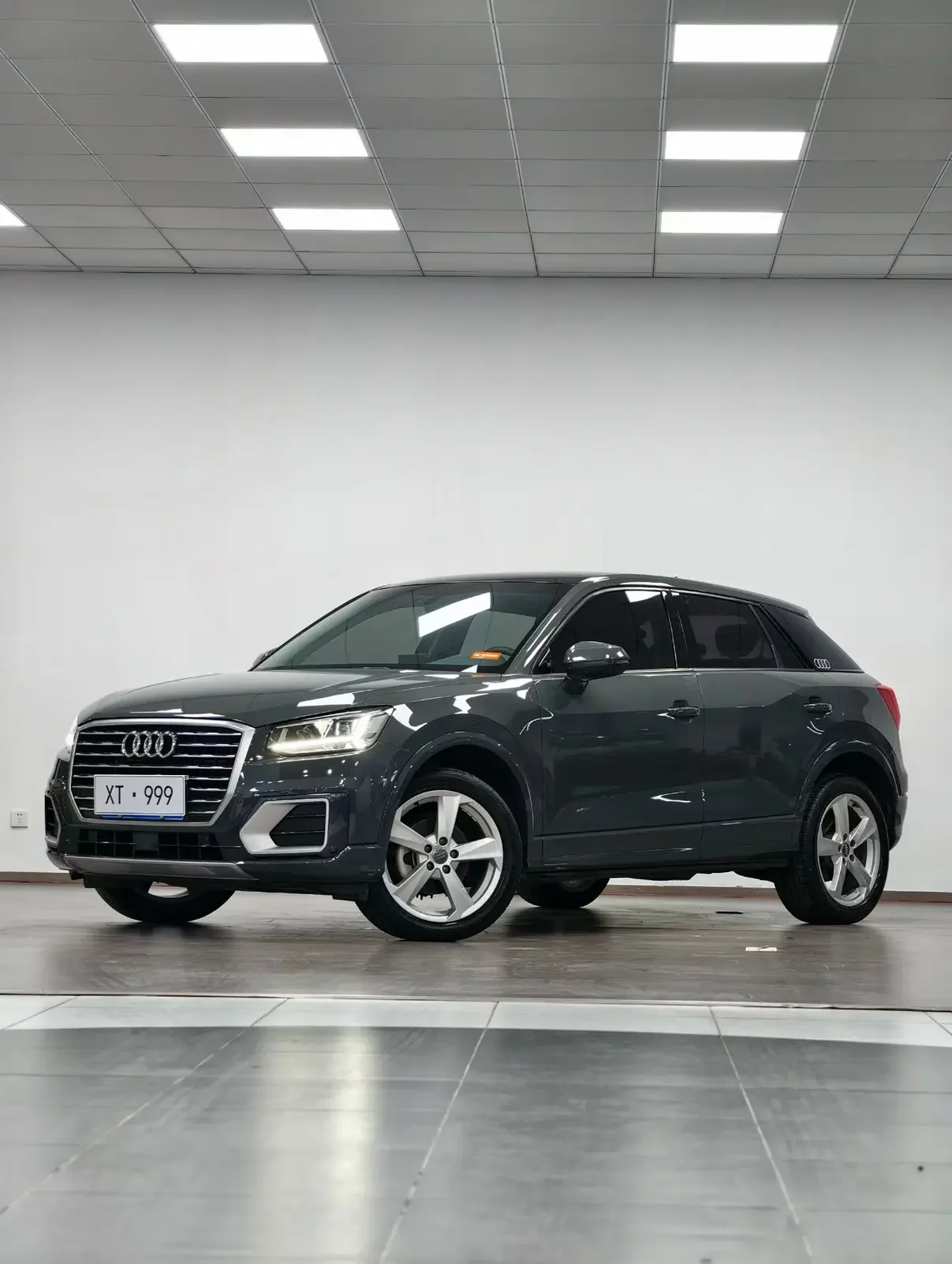 Audi Q2L