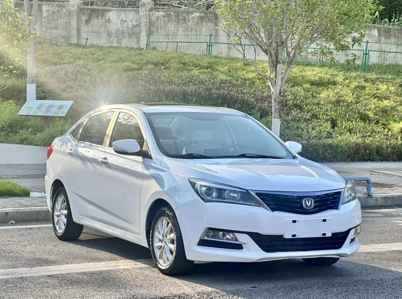 Changan Yuexiang V7