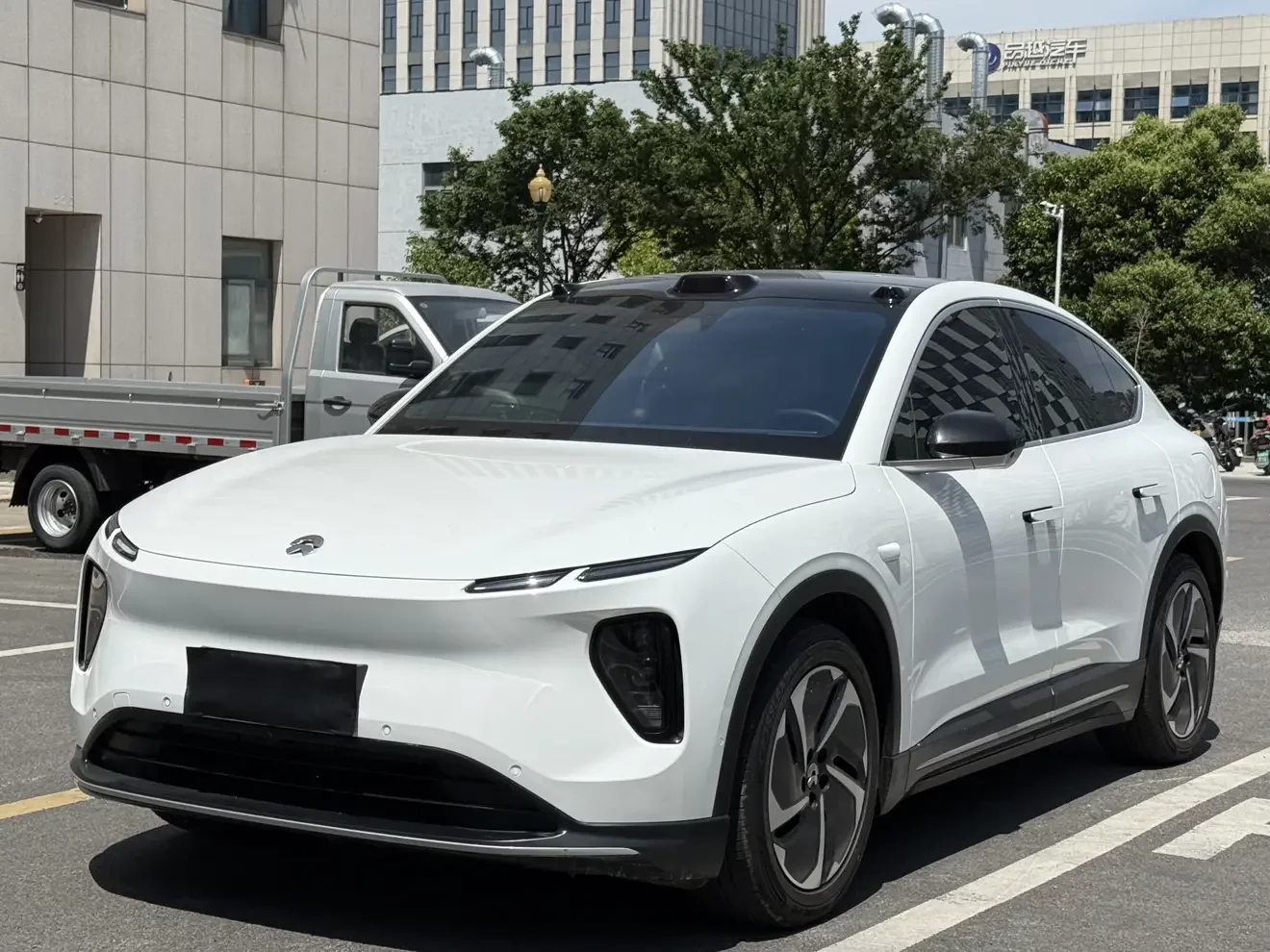 NIO EC6