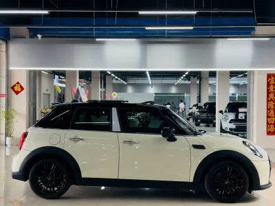 MINI 