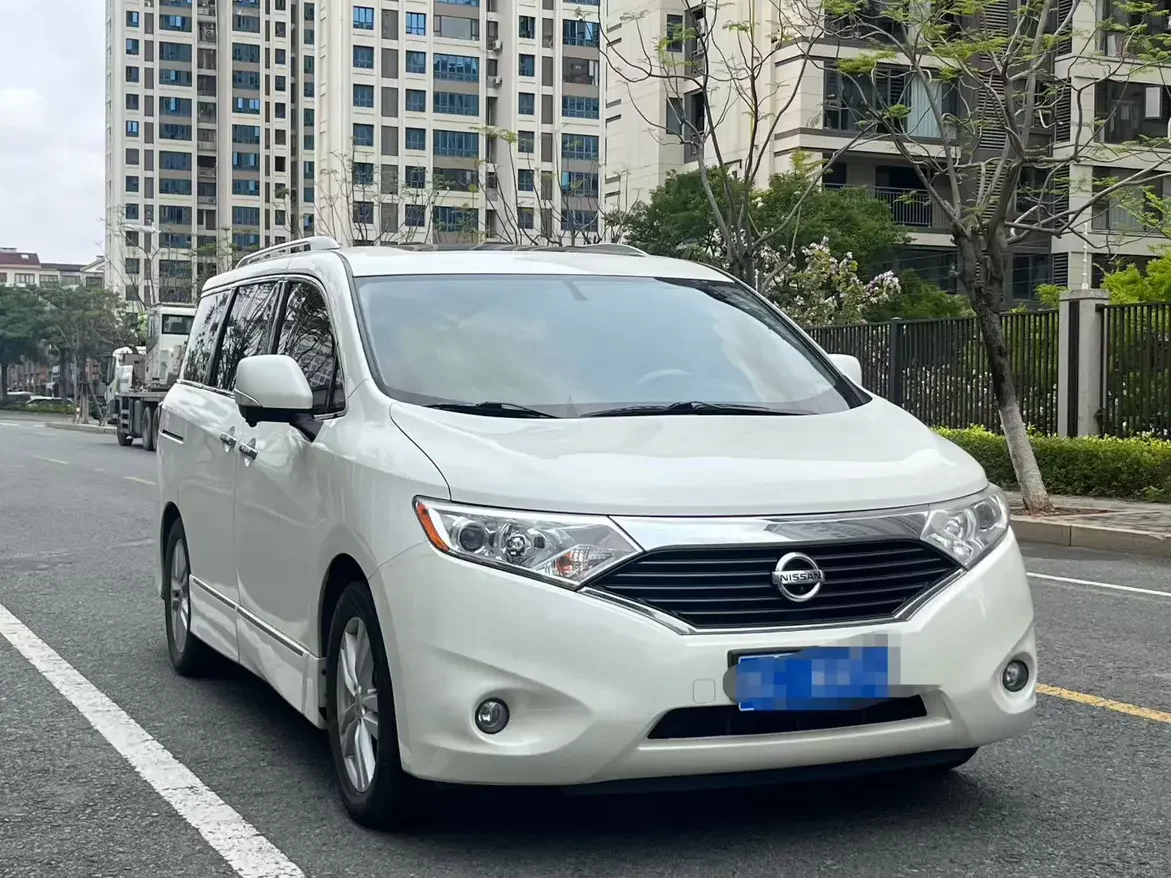 Nissan nobleman