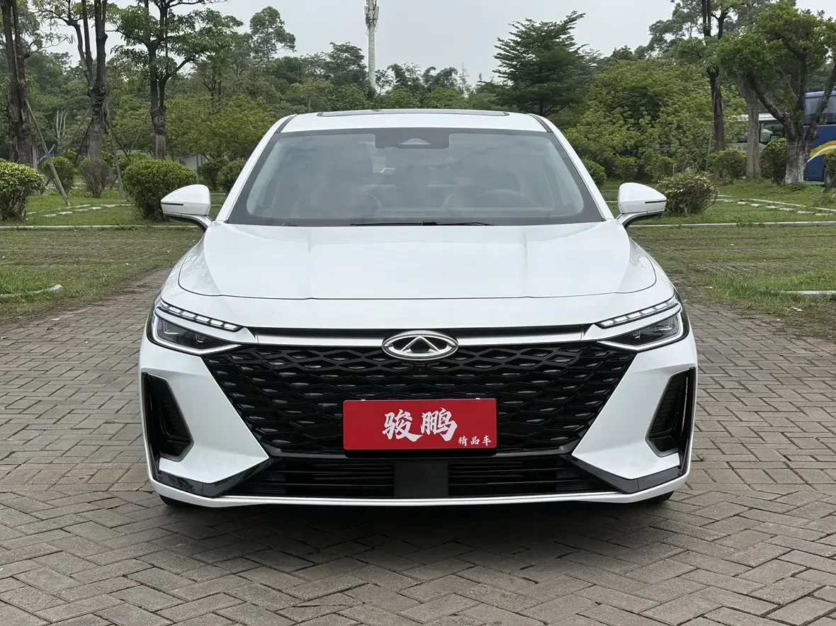 Chery Arrizo 8