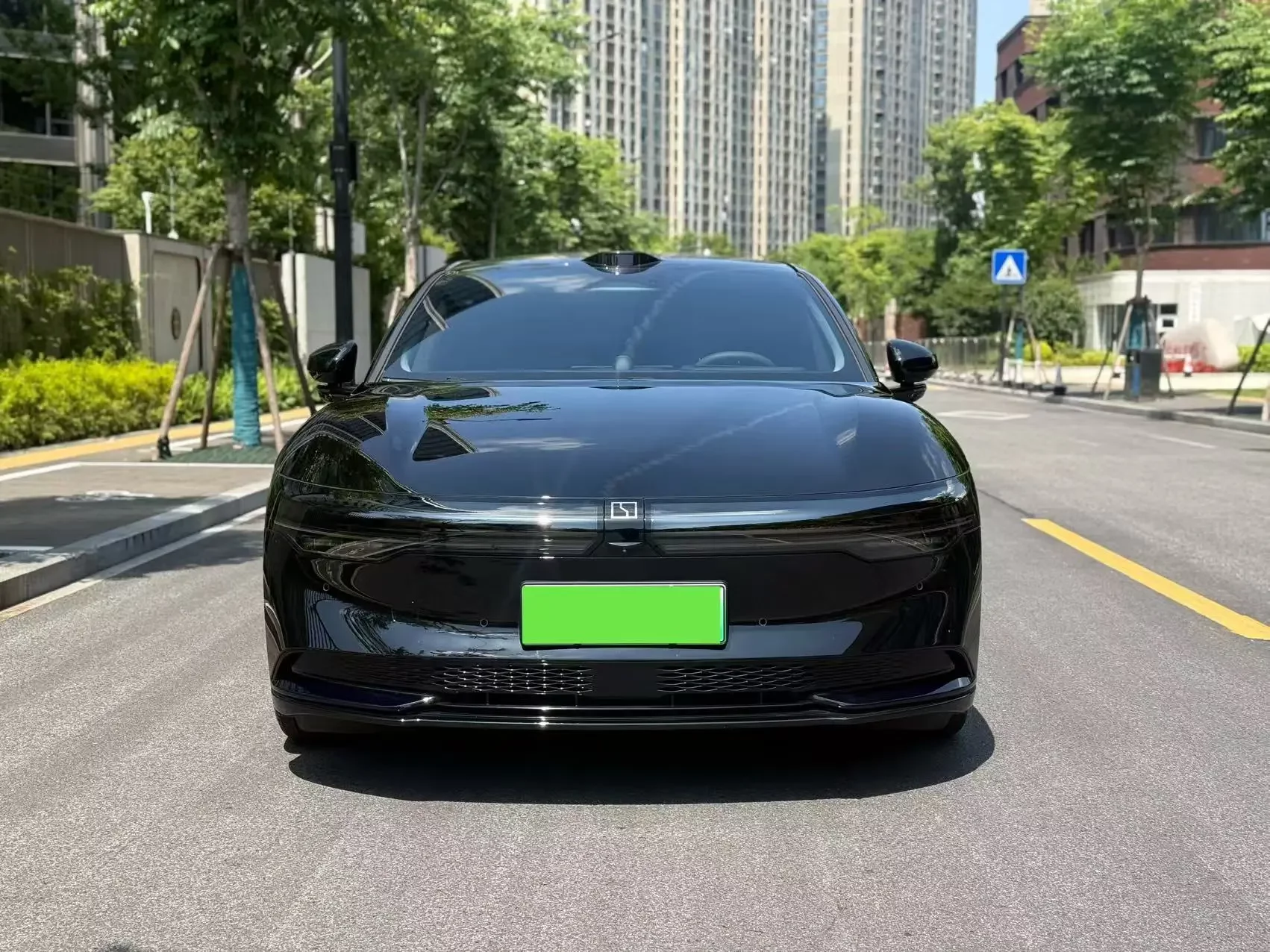 ZEEKR 007