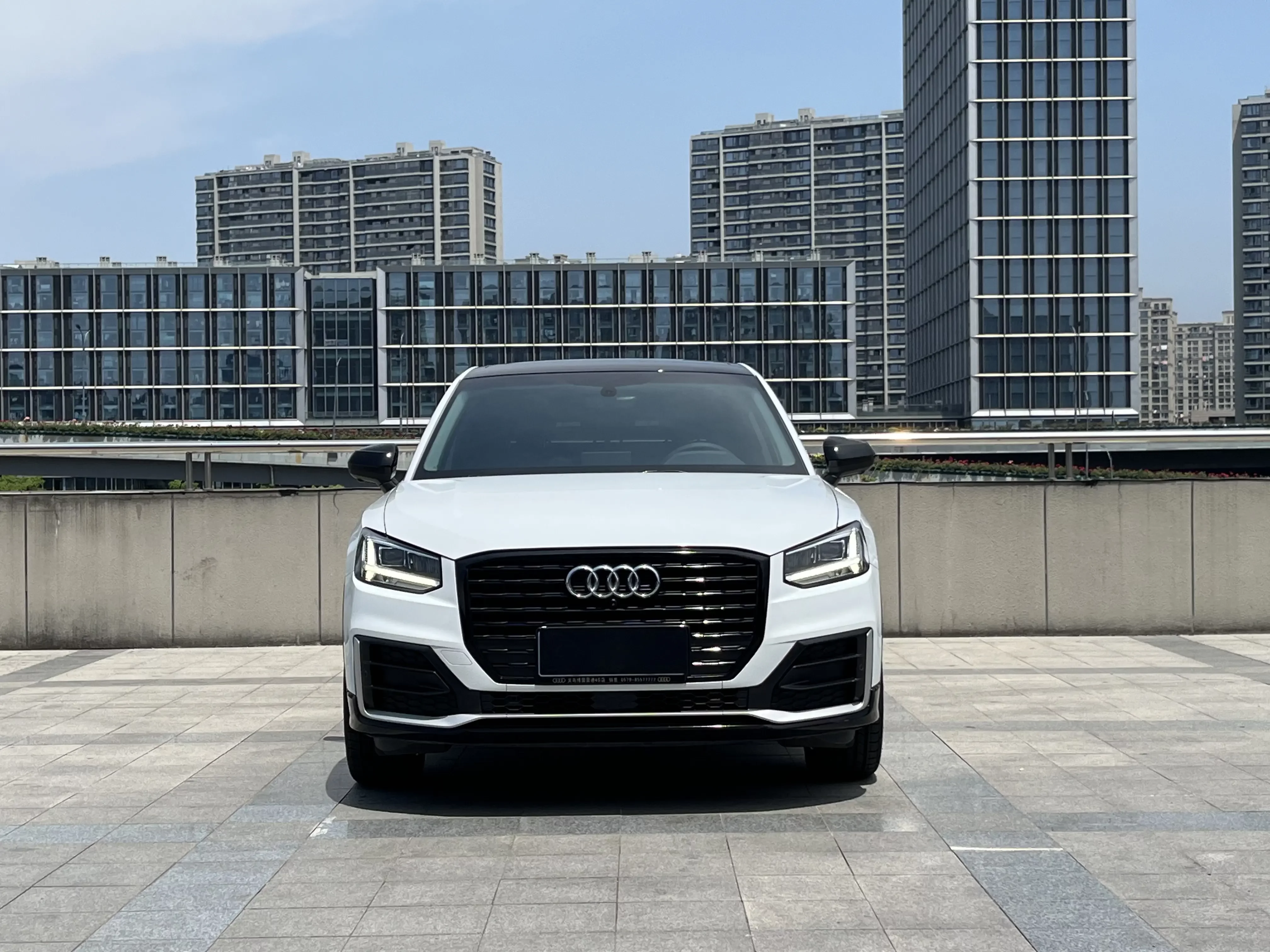 Audi Q2L