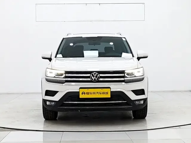 Volkswagen Tharu