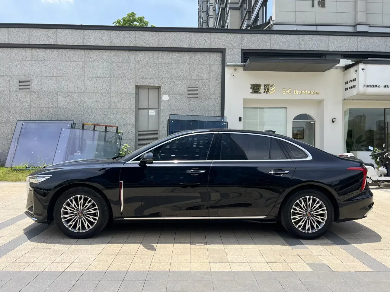 Hongqi H5