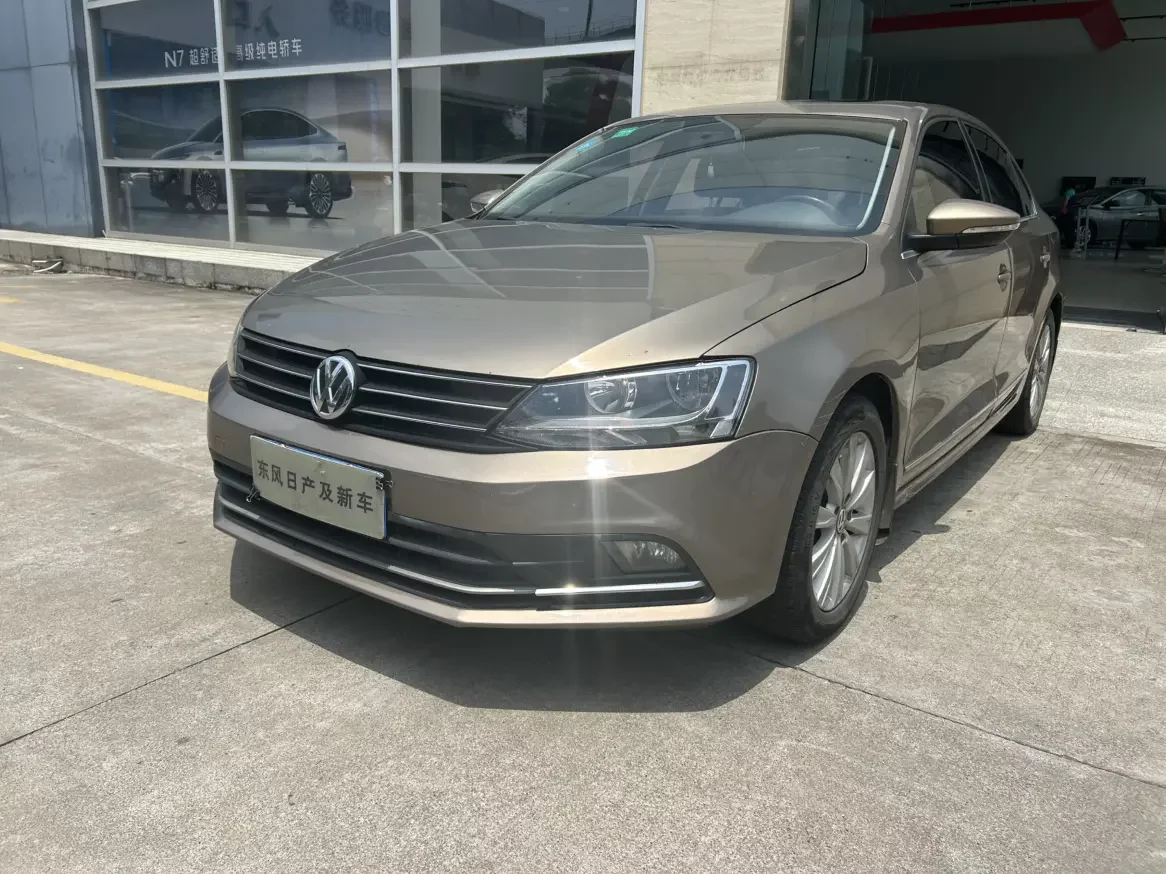 Volkswagen Sagitar