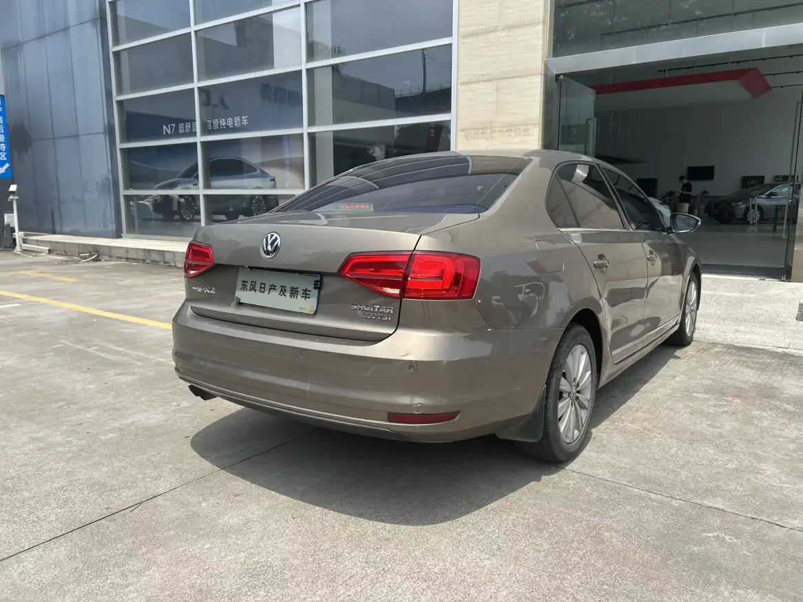 Volkswagen Sagitar