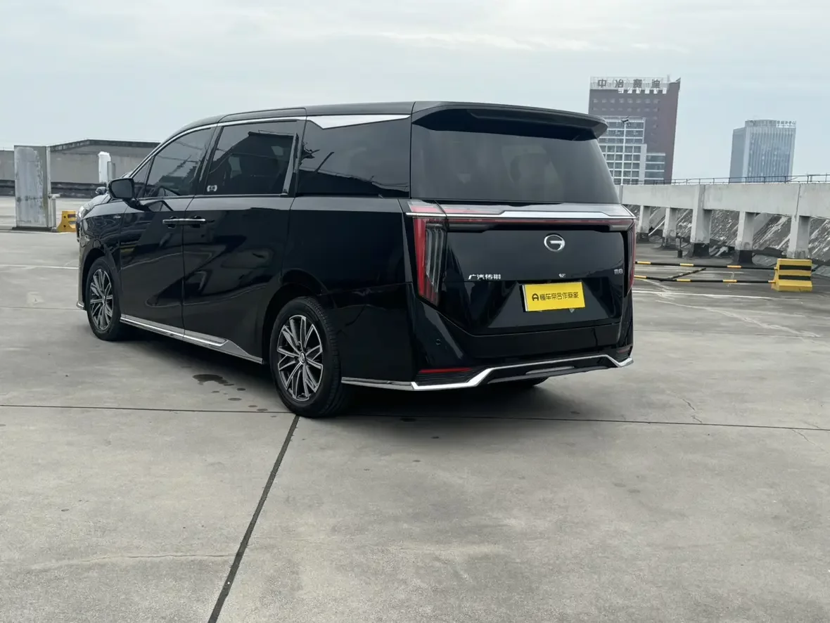 GAC Trumpchi M8