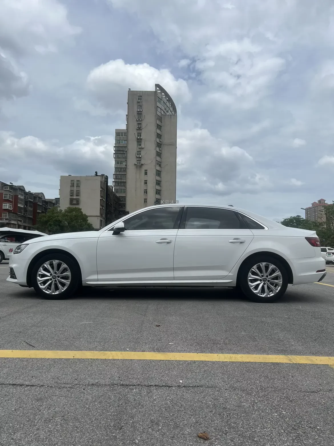 Audi A4L