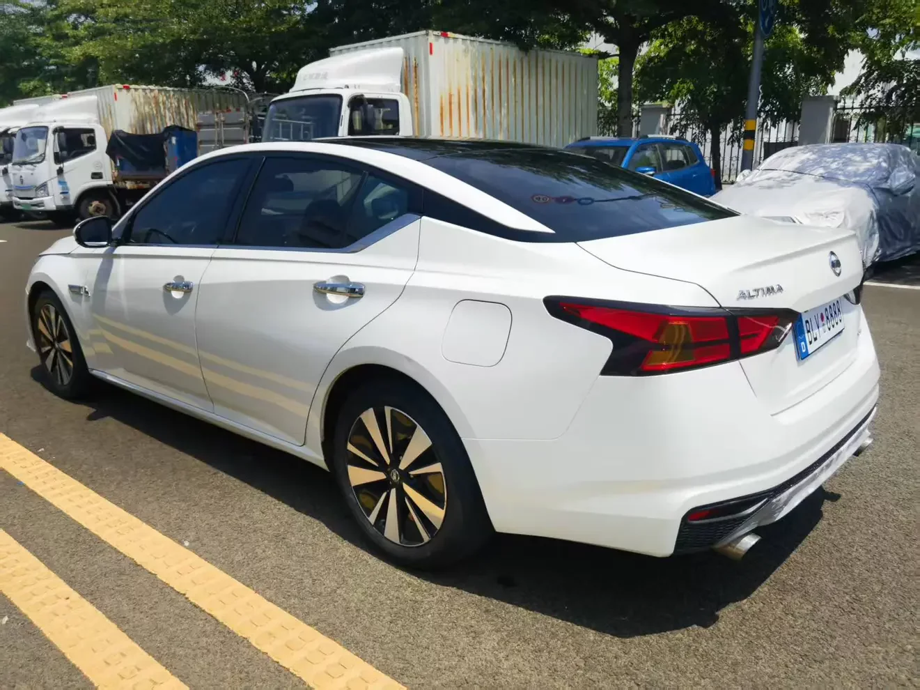 Nissan Altima