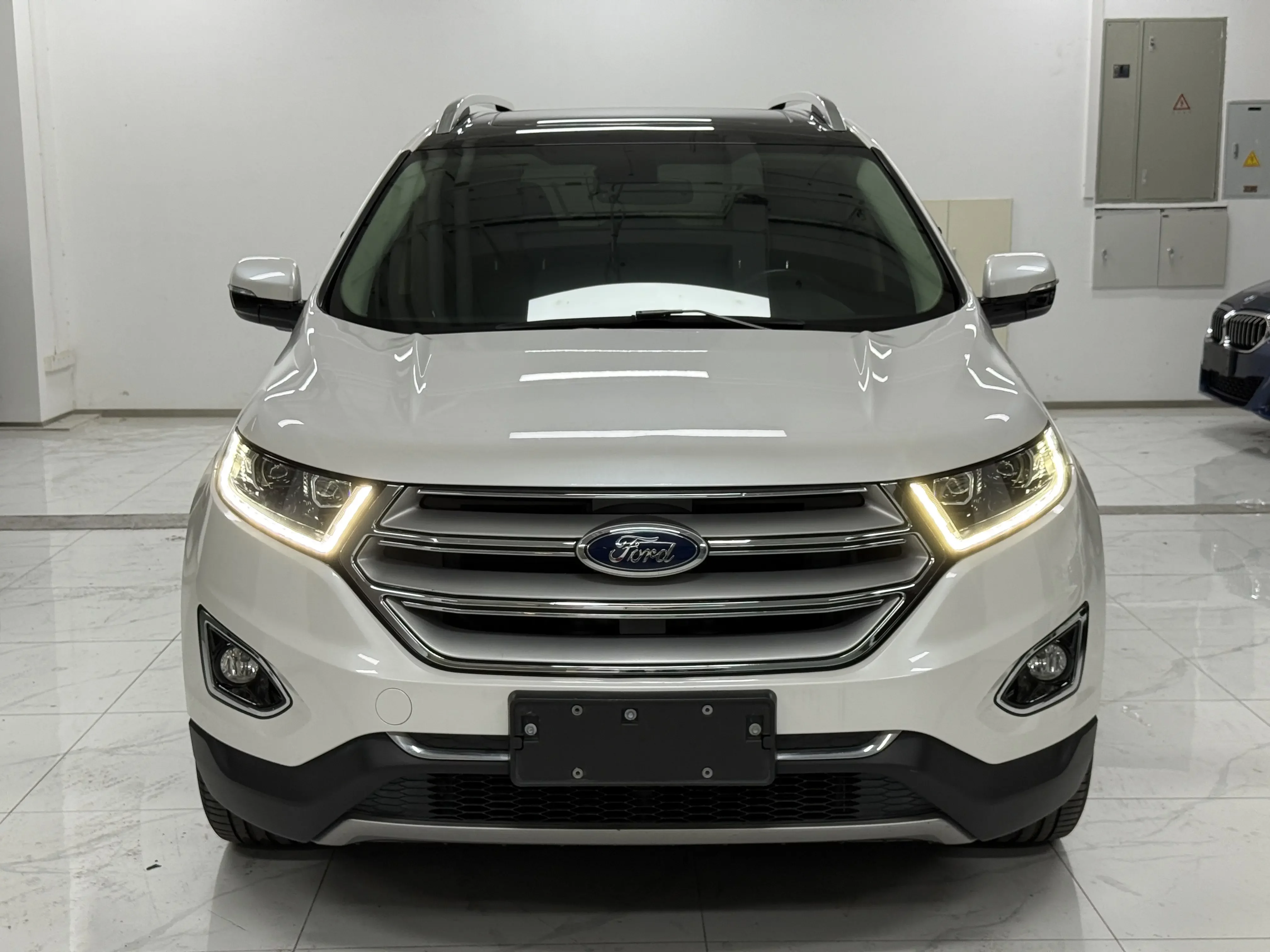 Ford sharp boundary