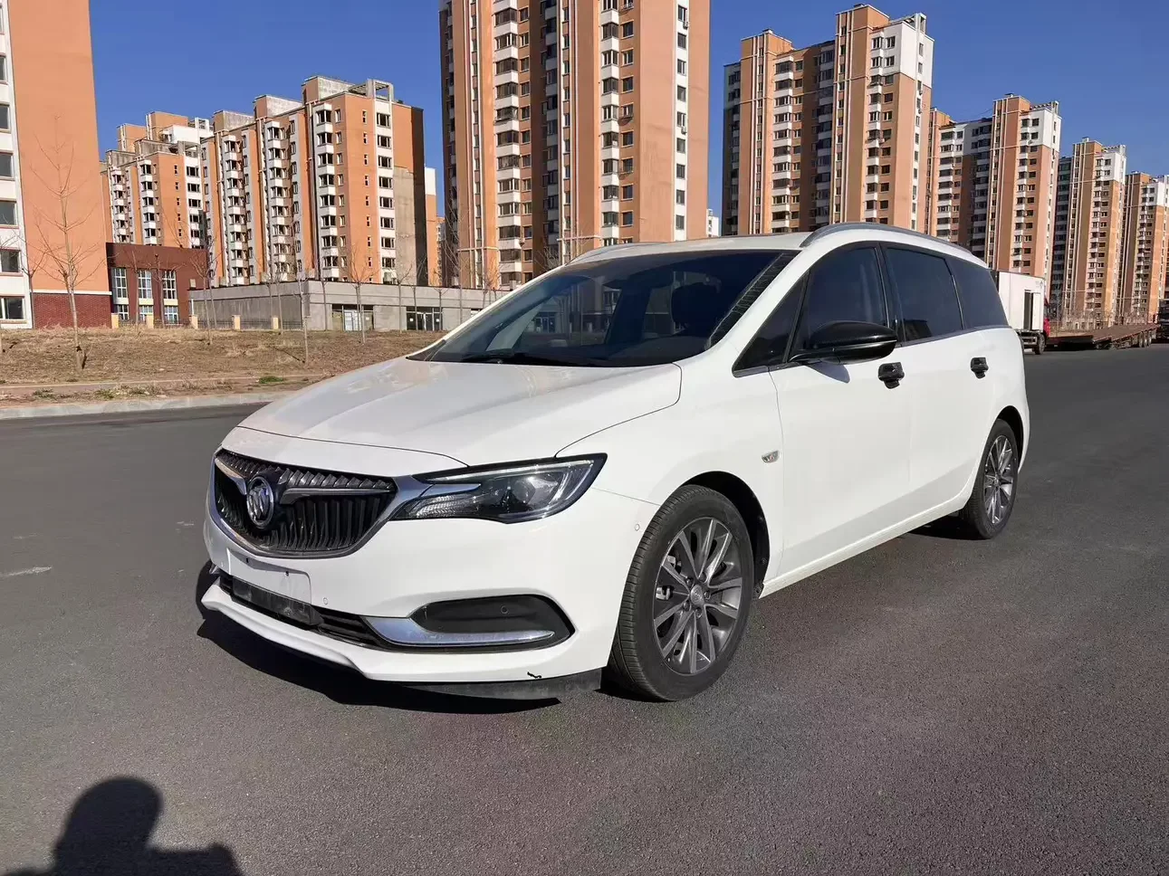 Buick GL6