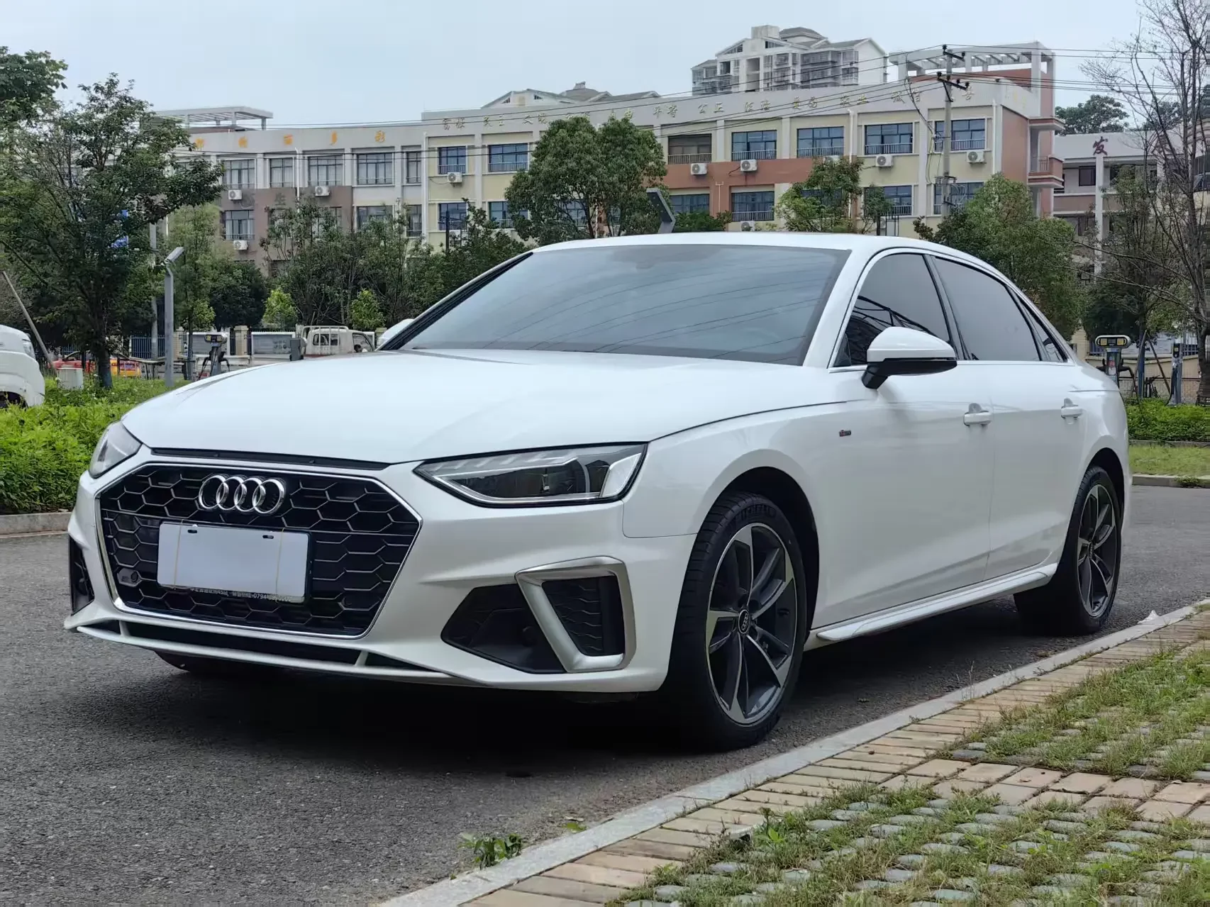 Audi A4L