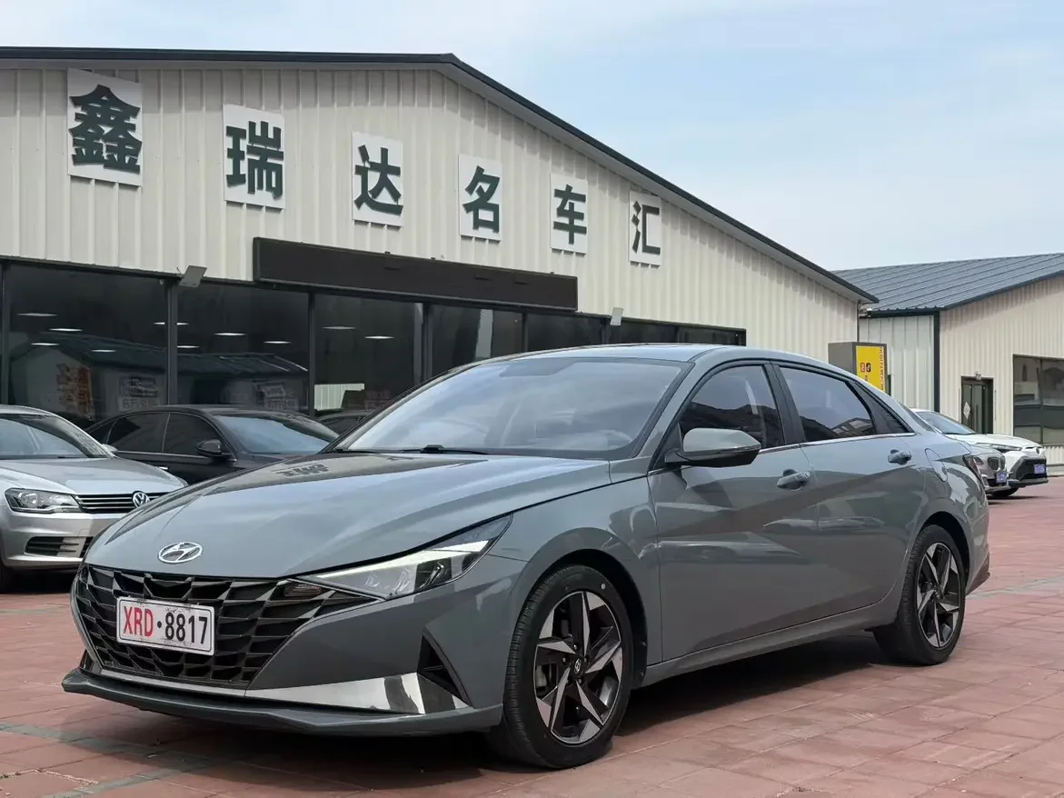 Hyundai Elantra