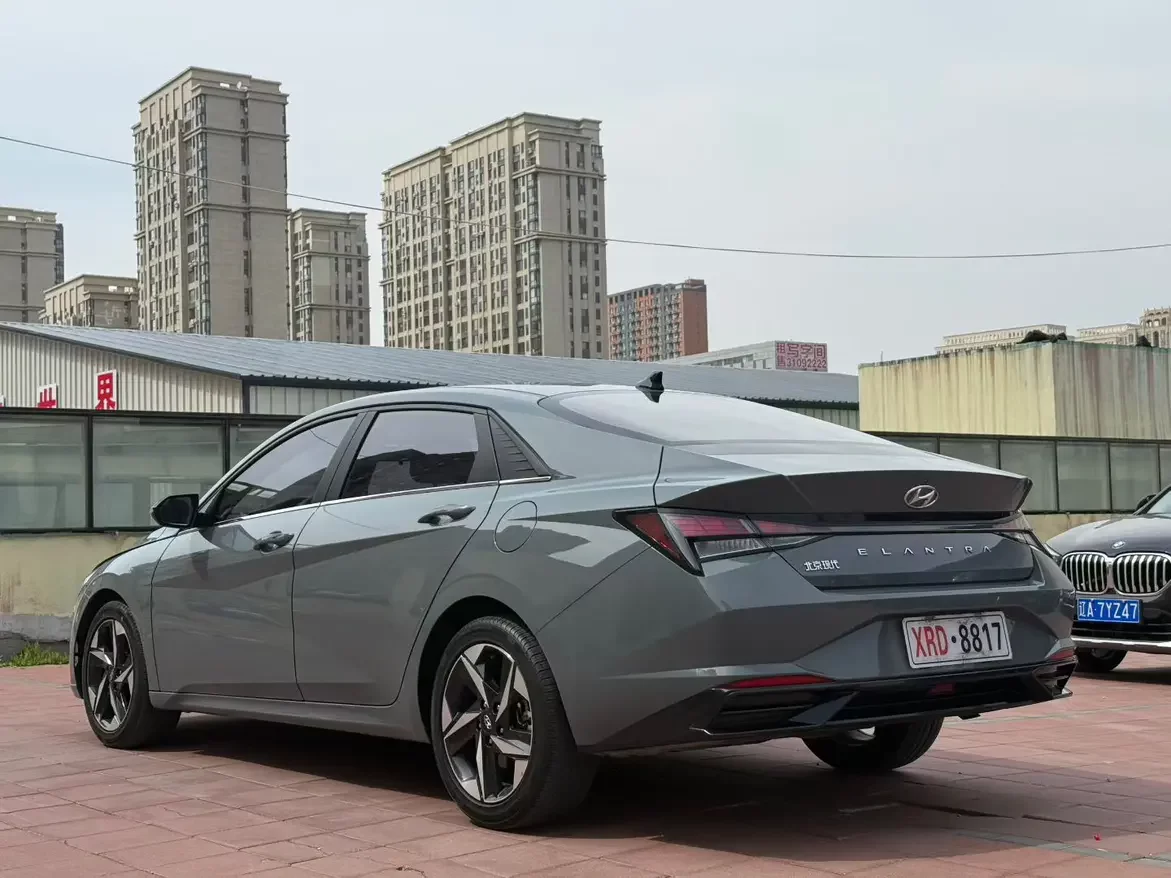 Hyundai Elantra