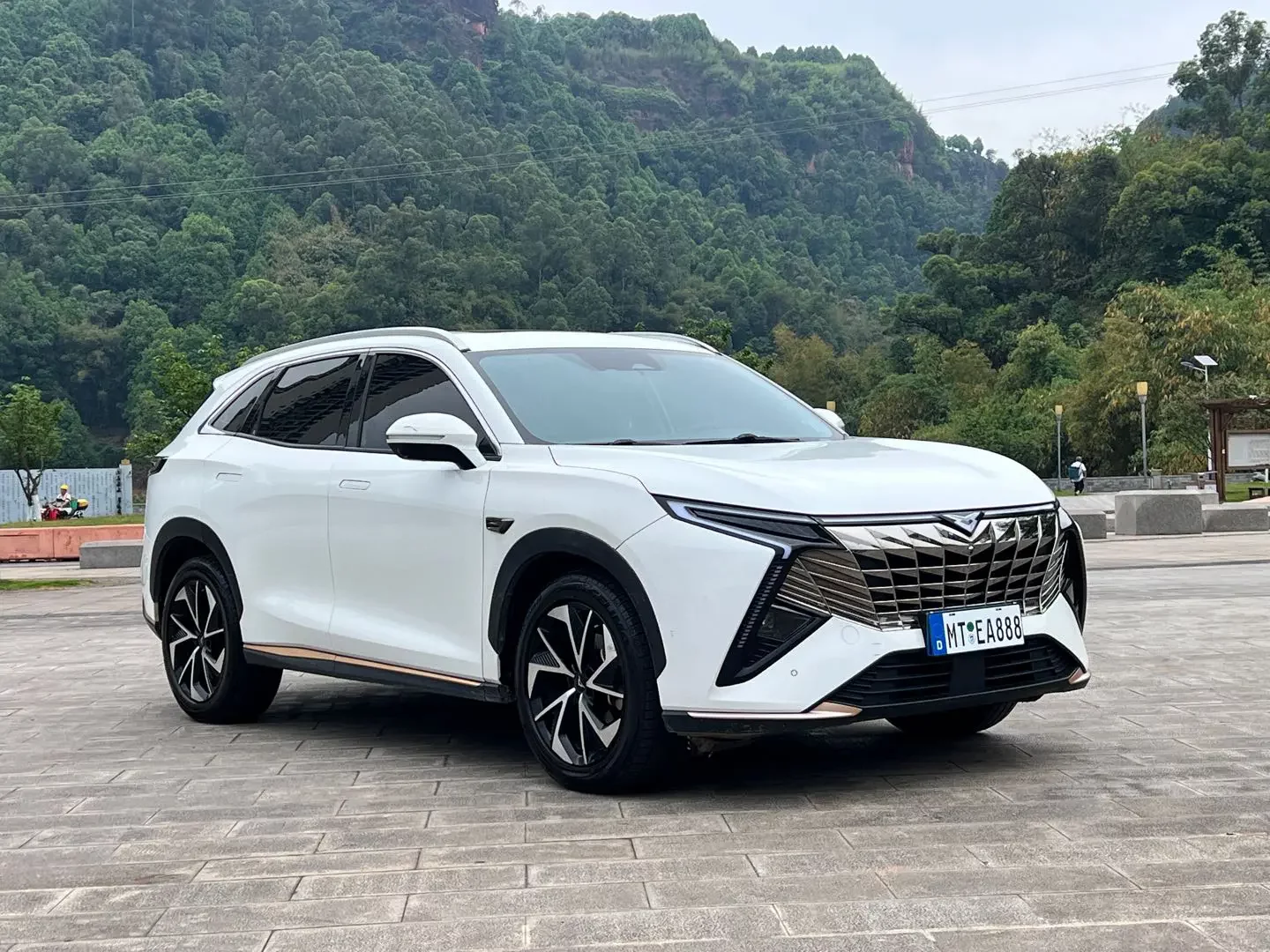 Kaiyi Kunlun