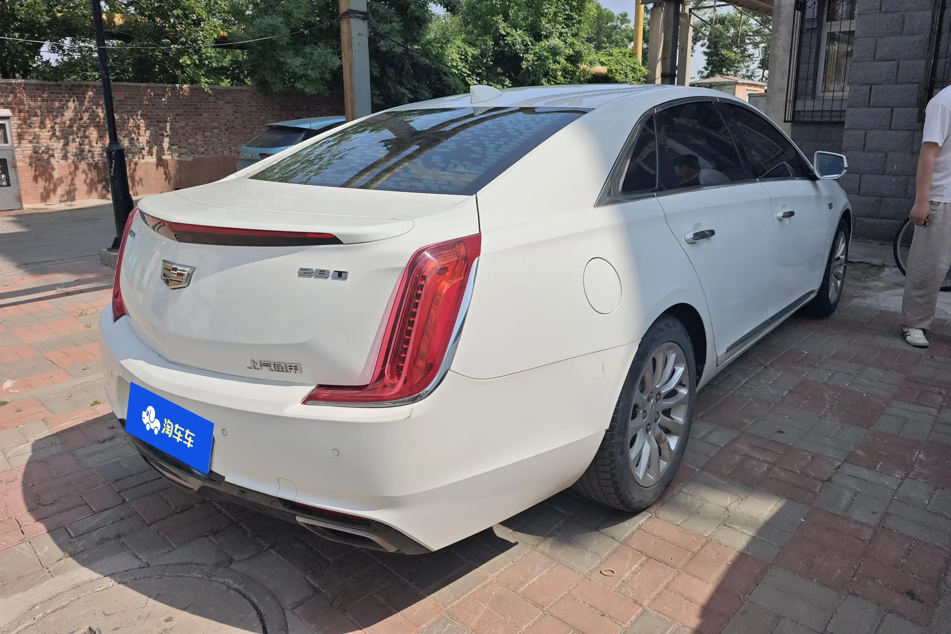 Cadillac XTS