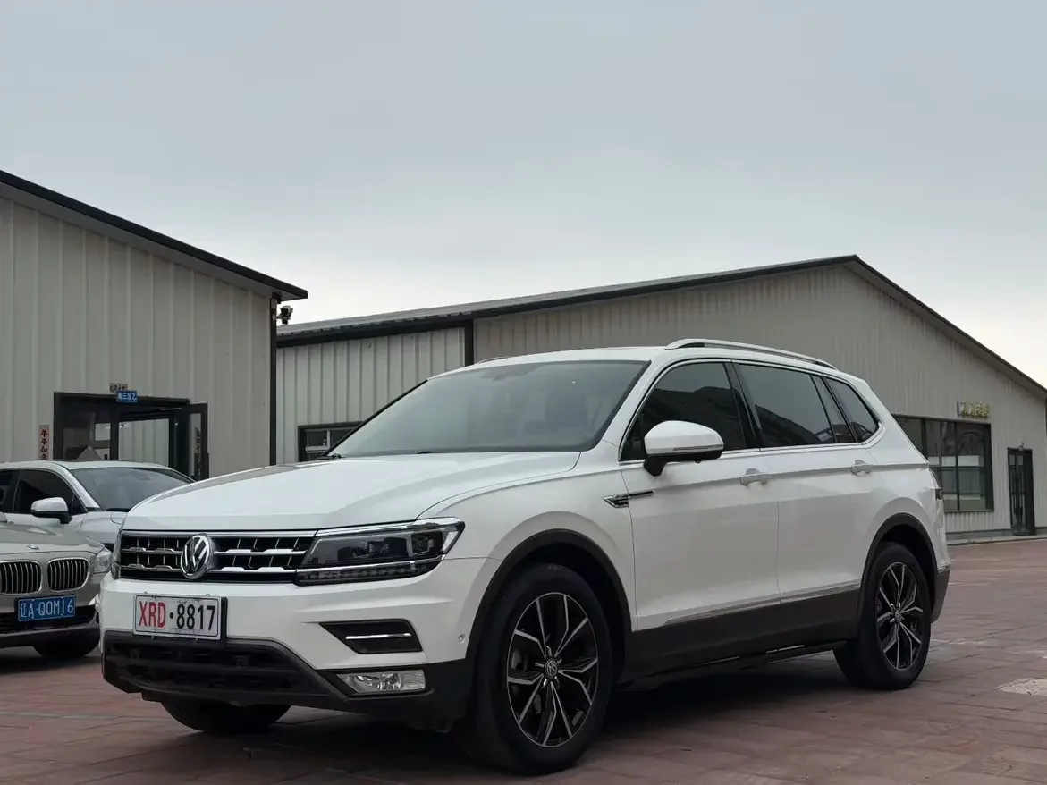 Volkswagen Tiguan L