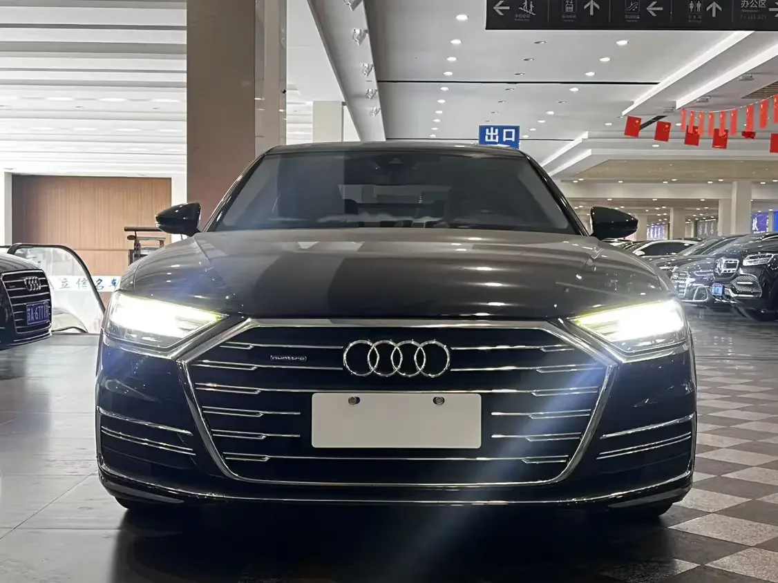 Audi A8
